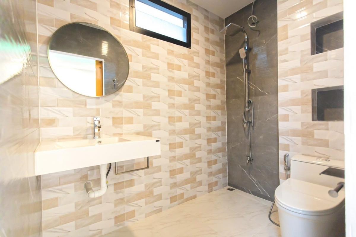 ขายบ้านรัชดา ห้วยขวาง : 📢👇 โฮมออฟฟิศ 4 ชั้น  รีโนเวทใหม่ สามารถเข้า-ออกได้หลายทาง ลาดพร้าว รัชดาประชาราษฎร์บำเพ็ญ