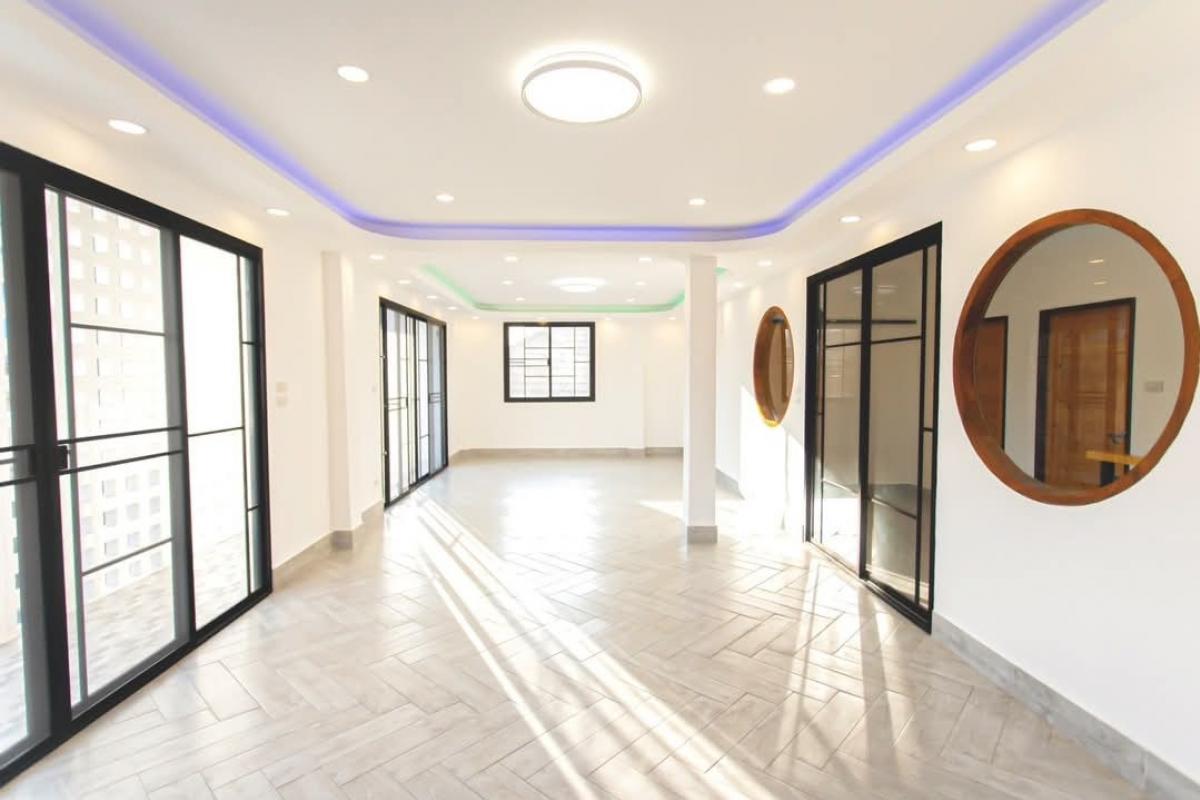 For SaleHome OfficeRatchadapisek, Huaikwang, Suttisan : 🚩For Sale : Home Office Stand alone Renovated @ Suthisarn (Home Office/Single house Soi 20 June Suthisarn)