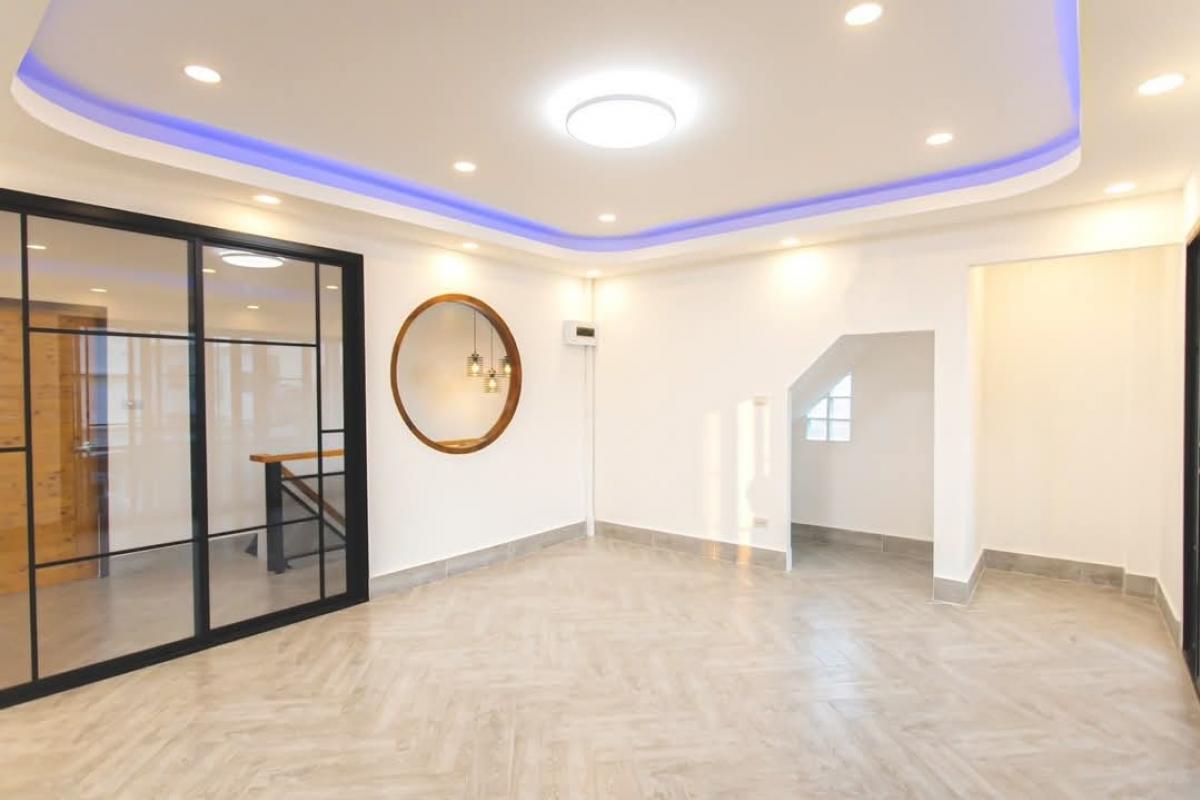 For SaleHome OfficeRatchadapisek, Huaikwang, Suttisan : 🚩For Sale : Home Office Stand alone Renovated @ Suthisarn (Home Office/Single house Soi 20 June Suthisarn)