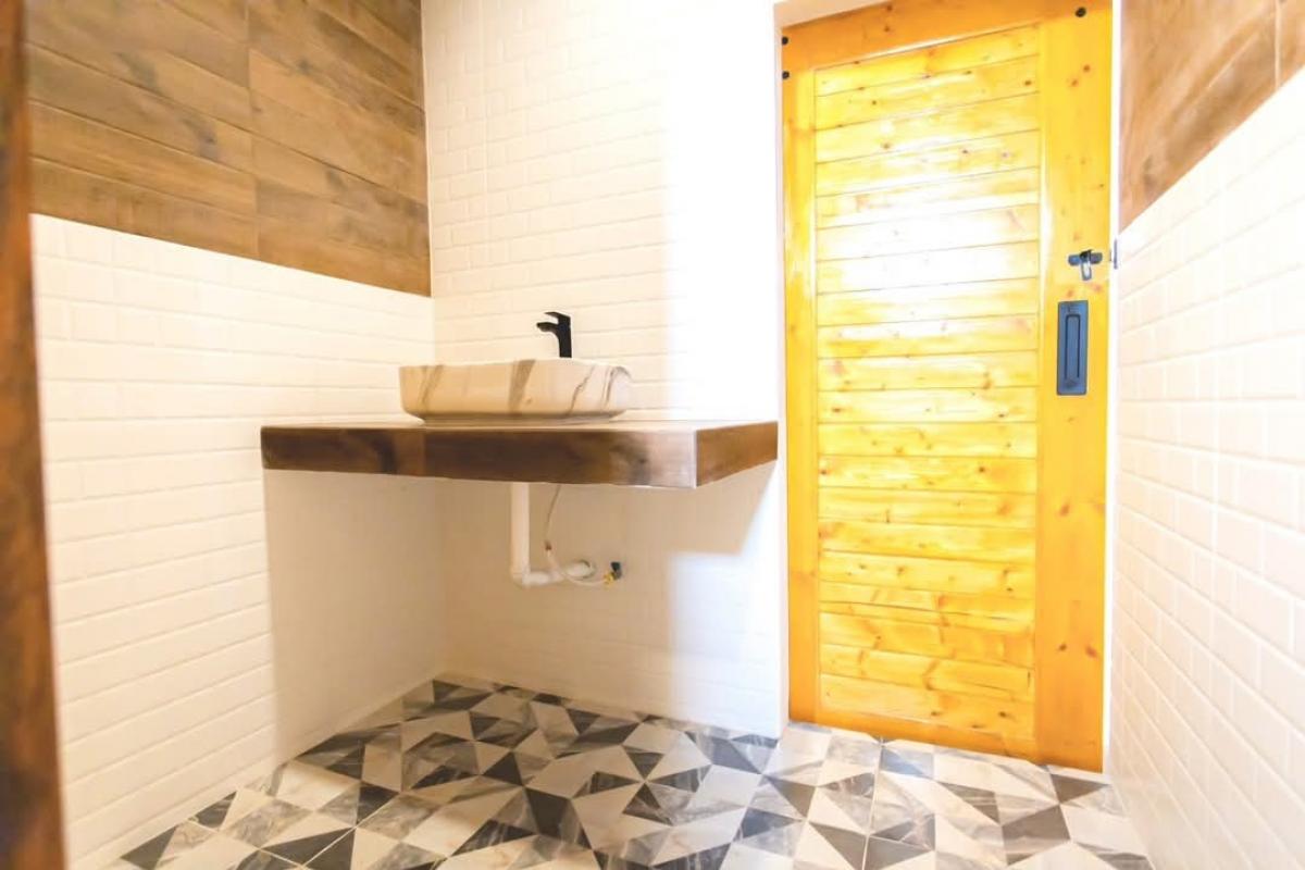 For SaleHome OfficeRatchadapisek, Huaikwang, Suttisan : 🚩For Sale : Home Office Stand alone Renovated @ Suthisarn (Home Office/Single house Soi 20 June Suthisarn)