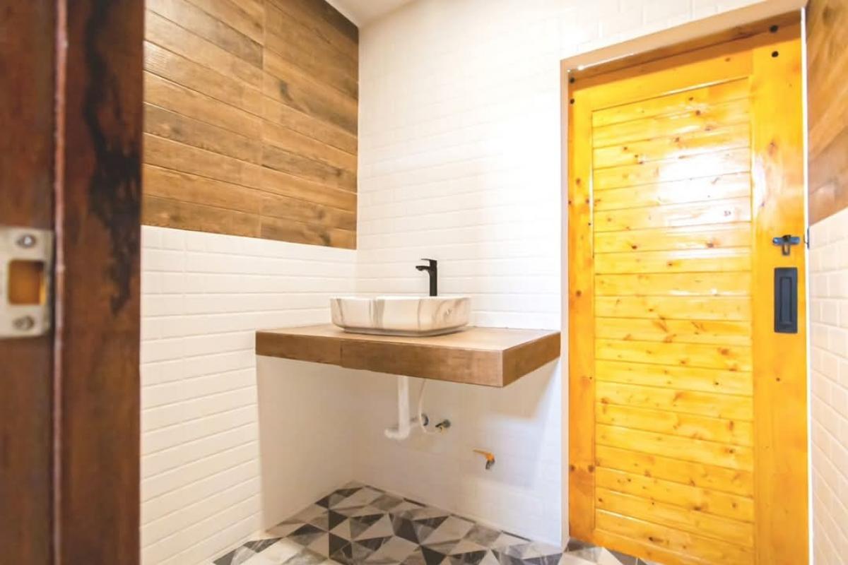 For SaleHome OfficeRatchadapisek, Huaikwang, Suttisan : 🚩For Sale : Home Office Stand alone Renovated @ Suthisarn (Home Office/Single house Soi 20 June Suthisarn)