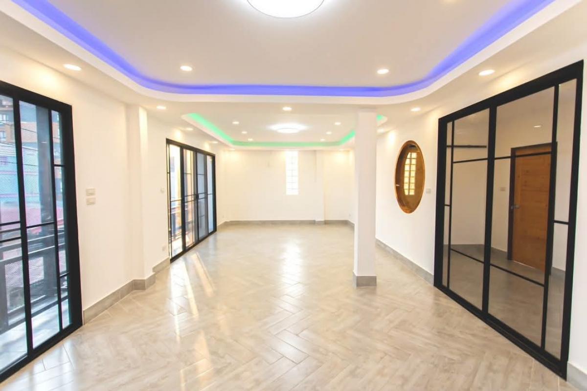 For SaleHome OfficeRatchadapisek, Huaikwang, Suttisan : 🚩For Sale : Home Office Stand alone Renovated @ Suthisarn (Home Office/Single house Soi 20 June Suthisarn)