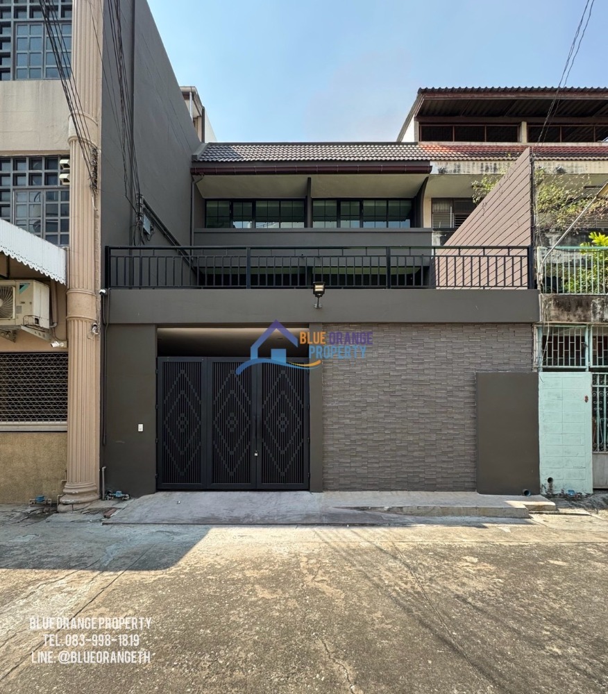 For RentShop HouseSukhumvit, Asoke, Thonglor : Building/Home office for rent, Sukhumvit 40