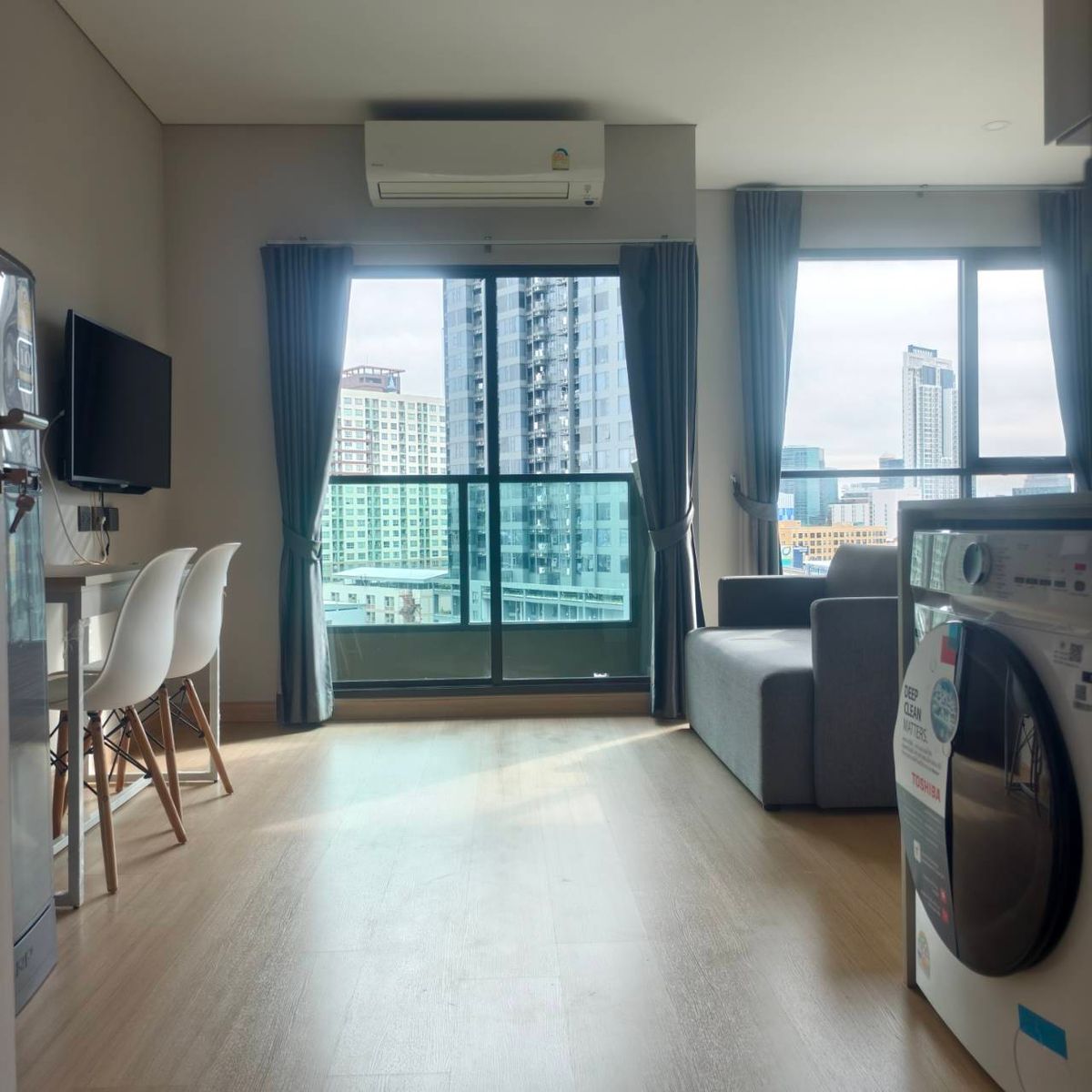 For RentCondoKasetsart, Ratchayothin : 💥 Condo for rent near Kasetsart University, BTS Sena, Paolo Hospital 💥 Sripatum University, travel to study, go to work in the city, very convenient.
