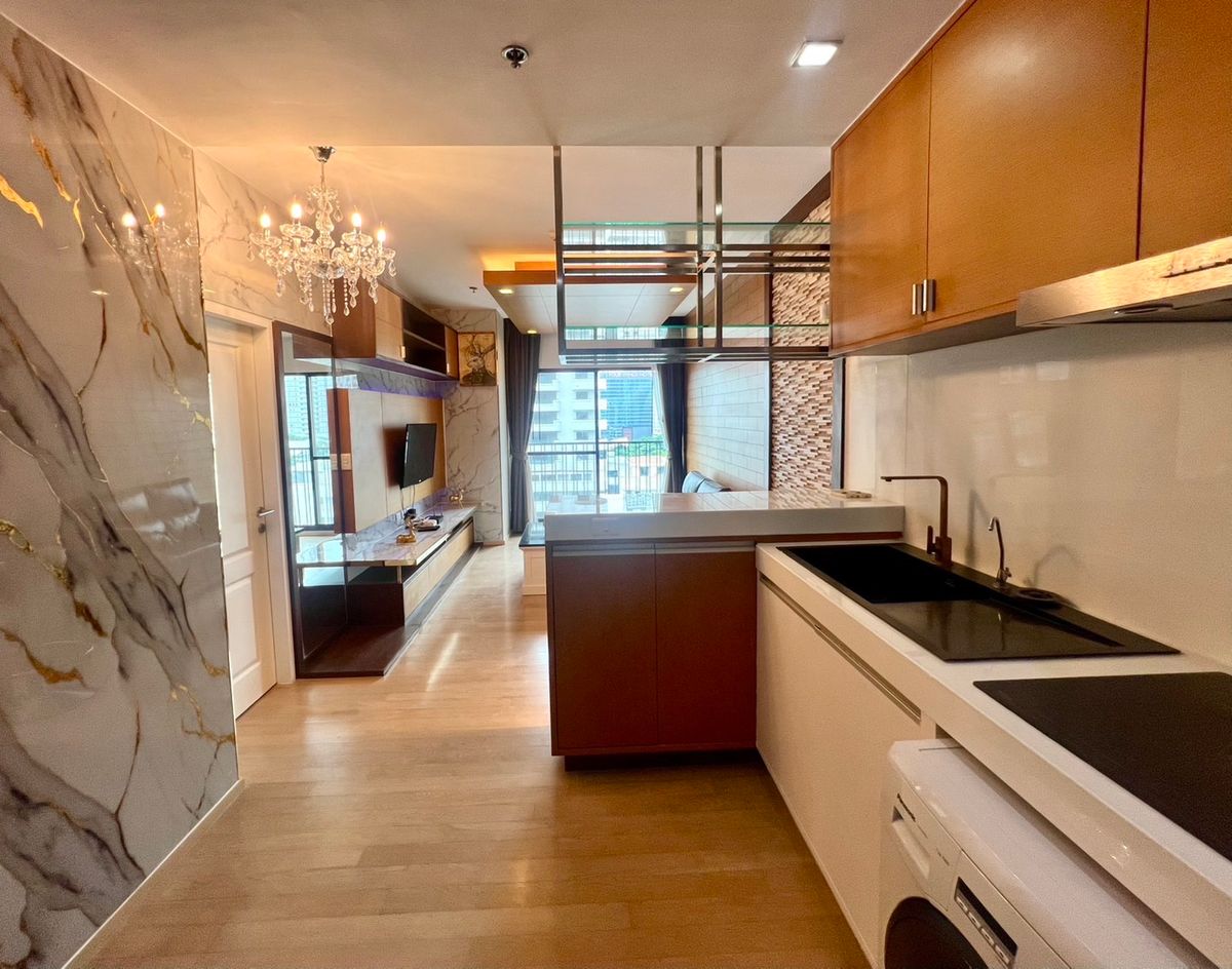 For RentCondoSukhumvit, Asoke, Thonglor : Noble Refine 📍1 Bedroom 53 SQ.M. Fully Furnished 📞Line @pukkhome (with @)