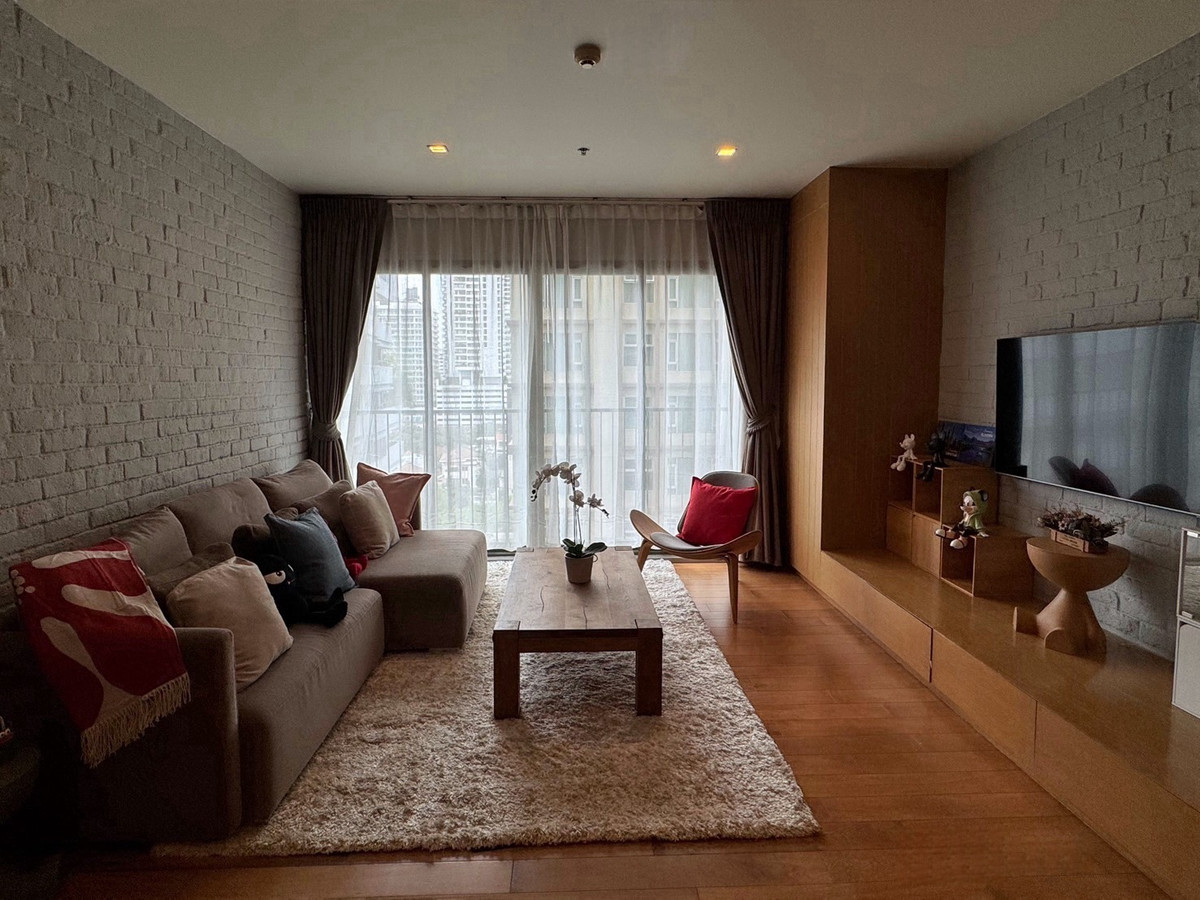 For RentCondoSukhumvit, Asoke, Thonglor : FOR RENT NOBLE SOLO, 1 BED 1 BATH, 53 SQM., 10 F, PRICE 30,000 BAHT