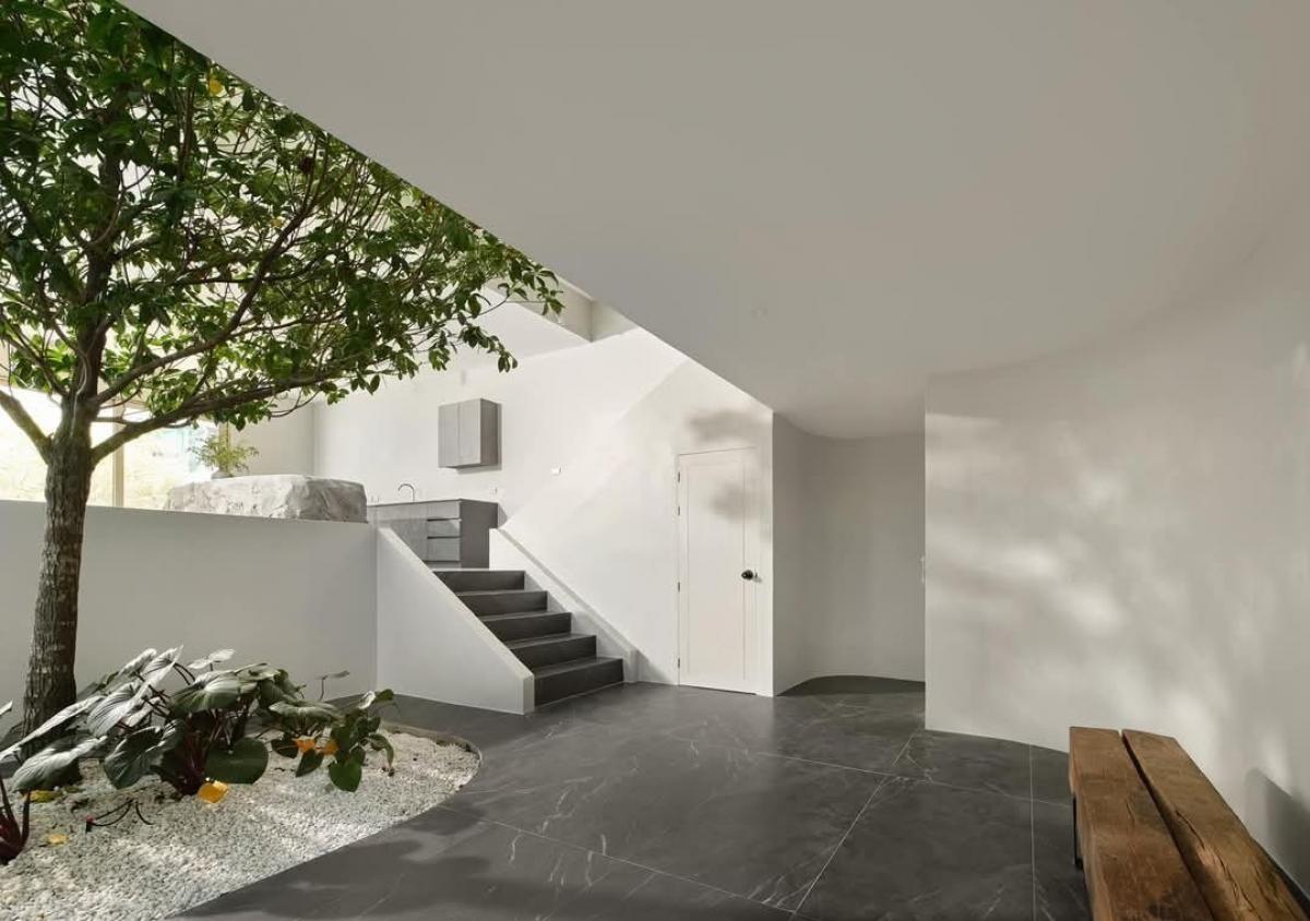 ขายโฮมออฟฟิศรัชดา ห้วยขวาง : Home Office แต่งสวยแนว MiniMal Style สวยกริบ Fully Furnished รัชดา 42 ทำเลดี ต่างชาติ ( คนจีน ) เยอะมาก ขายเพียง 29M