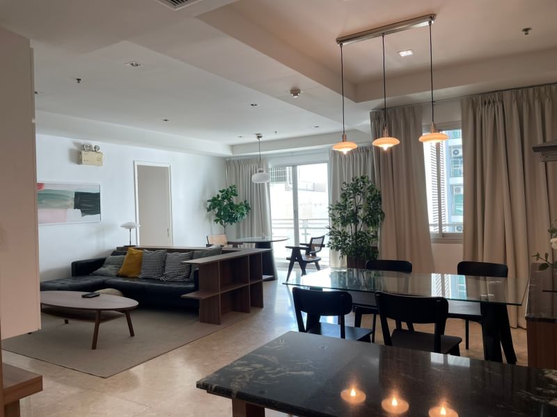 ให้เช่าคอนโดสุขุมวิท อโศก ทองหล่อ : 3beds 2baths 135sqm for rent