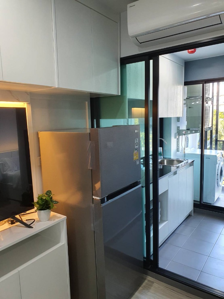 ให้เช่าคอนโดอ่อนนุช อุดมสุข : เช่าคอนโด รีเจ้นท์โฮมบางนา (Regent Home Bangna)  ตึก A ชั้น 16 บิ้วอิน หรูทั้งห้อง  วิวโล่ง สวยมาก  ราคาเช่า 11,000 บาท