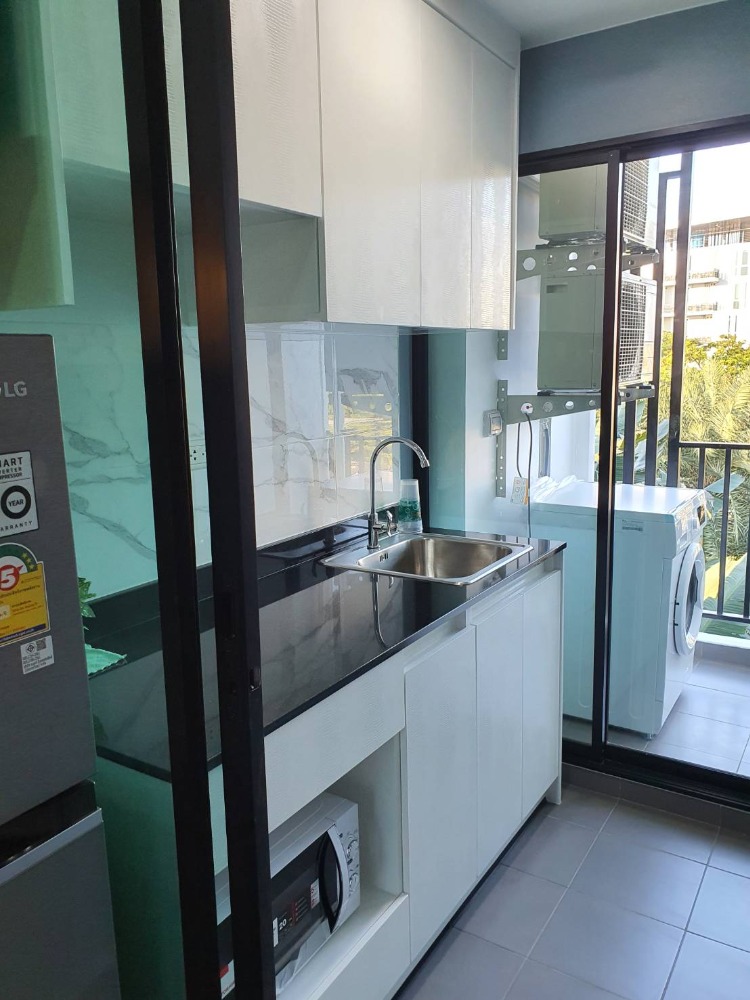 ให้เช่าคอนโดอ่อนนุช อุดมสุข : เช่าคอนโด รีเจ้นท์โฮมบางนา (Regent Home Bangna)  ตึก A ชั้น 16 บิ้วอิน หรูทั้งห้อง  วิวโล่ง สวยมาก  ราคาเช่า 11,000 บาท