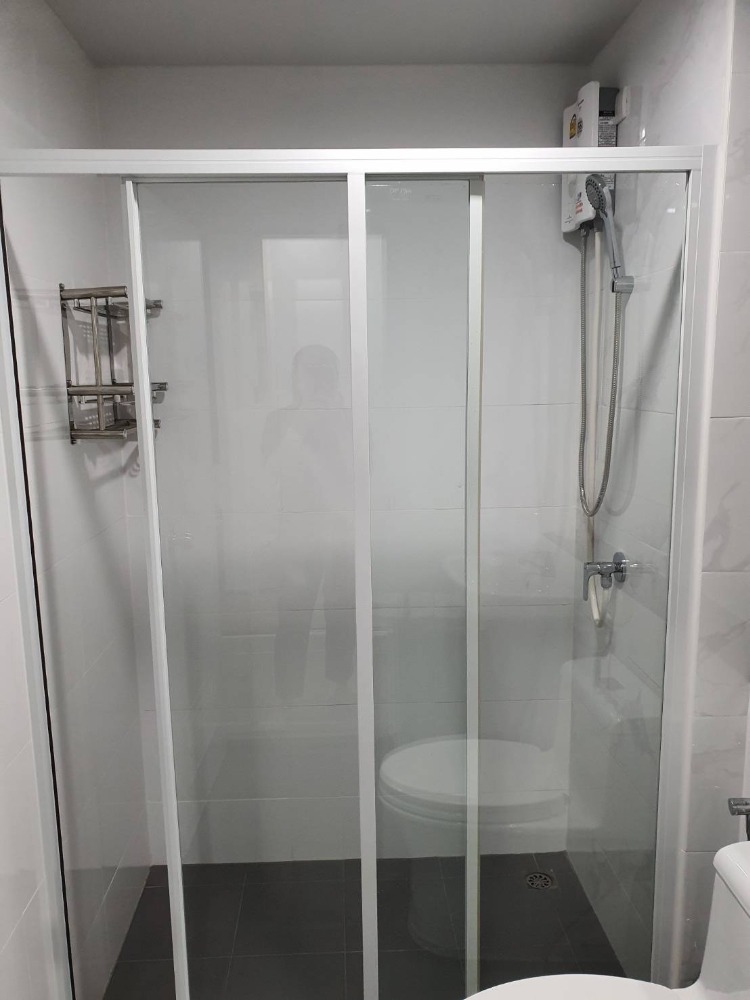 ให้เช่าคอนโดอ่อนนุช อุดมสุข : เช่าคอนโด รีเจ้นท์โฮมบางนา (Regent Home Bangna)  ตึก A ชั้น 16 บิ้วอิน หรูทั้งห้อง  วิวโล่ง สวยมาก  ราคาเช่า 11,000 บาท