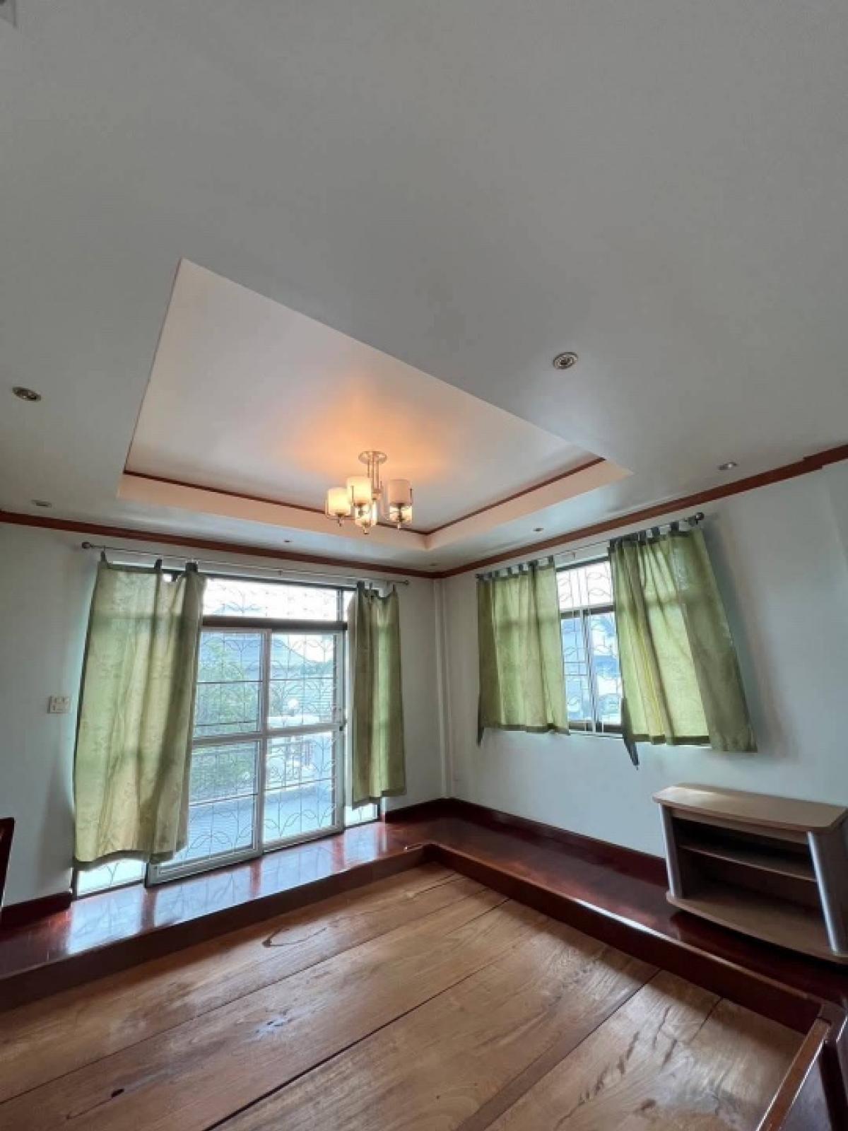 ให้เช่าบ้านลาดพร้าว101 แฮปปี้แลนด์ : ขายและให้เช่าบ้านเดี่ยว 3 ชั้น ลาดพร้าว 93 เหมาะทำออฟฟิศ โฮมออฟฟิศ หรือสตูดิโอไลฟ์สด จดทะเบียนบริษัทได้