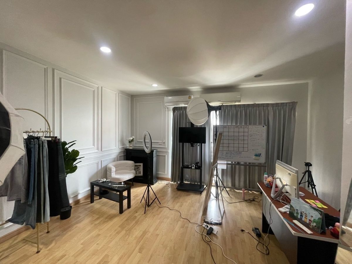 ขายบ้านรัชดา ห้วยขวาง : ขาย บ้านกลางเมืองรัชดา 36 ถนนเมน 25ตรว ใกล้ ต่อเติมห้องด้านหลัง เมเจอร์รัชโยธิน   