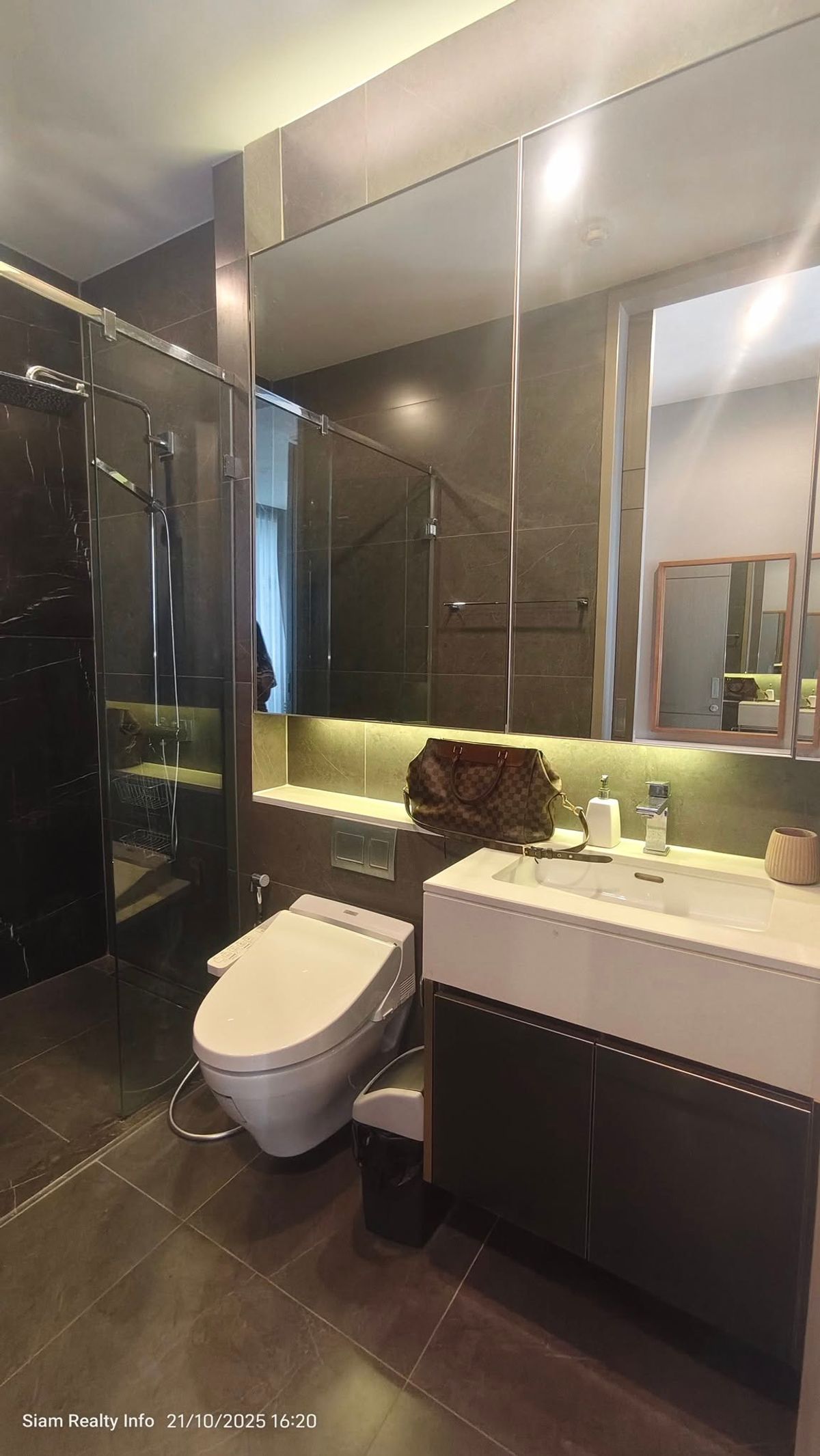 ให้เช่าคอนโดพระราม 9 เพชรบุรีตัดใหม่ RCA : ดิ เอส แอท สิงห์ คอมเพล็กซ์ คอนโดอโศก ให้เช่า 🌸The Esse at Singha Complex MRT เพชรบุรี