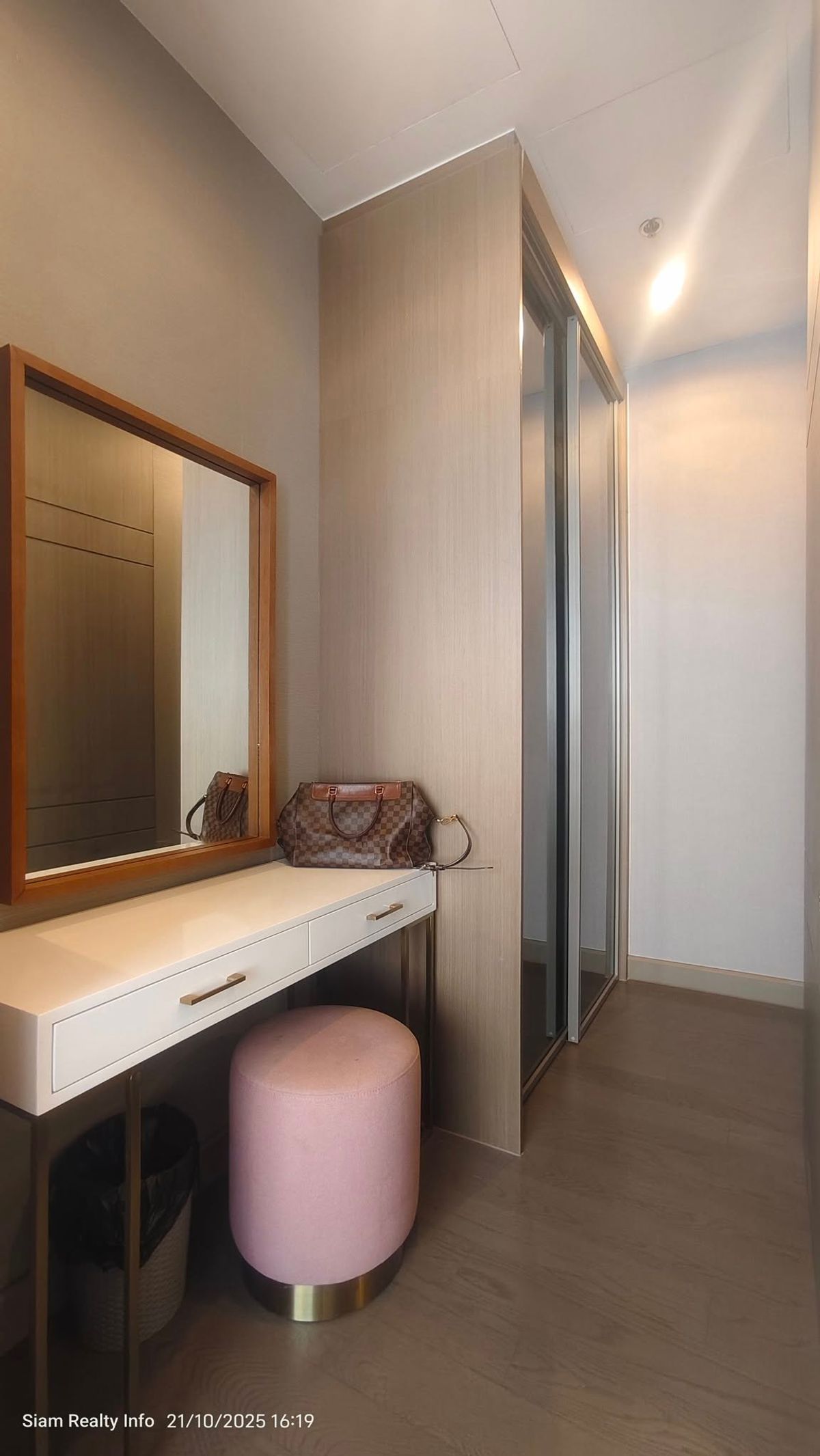 ให้เช่าคอนโดพระราม 9 เพชรบุรีตัดใหม่ RCA : ดิ เอส แอท สิงห์ คอมเพล็กซ์ คอนโดอโศก ให้เช่า 🌸The Esse at Singha Complex MRT เพชรบุรี