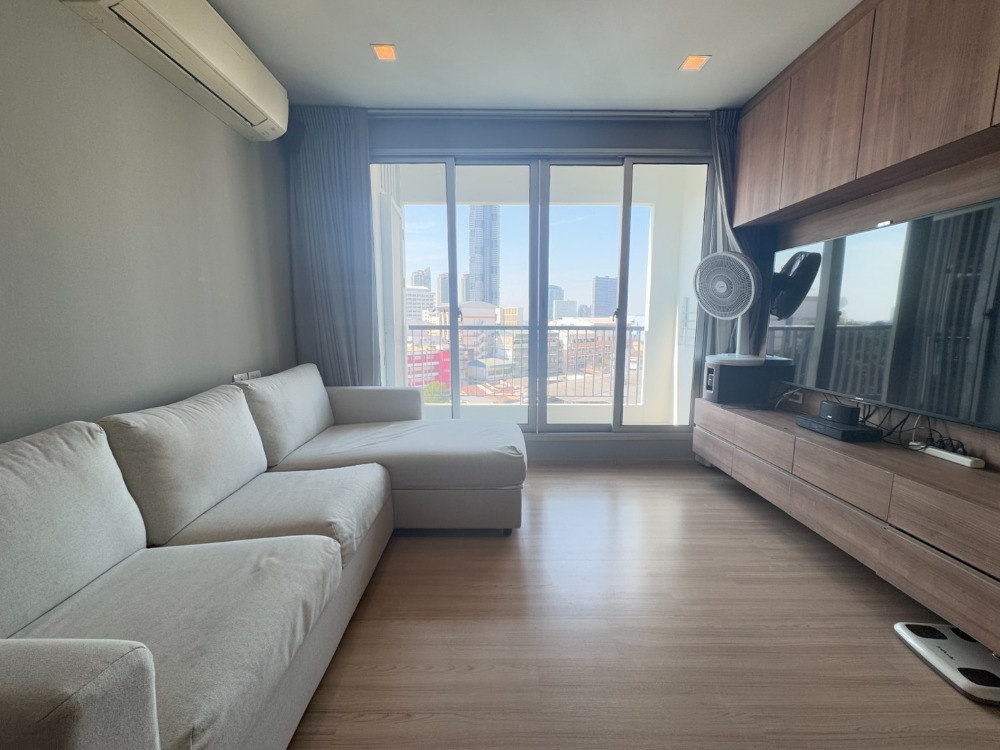 For SaleCondoSathorn, Narathiwat : Selling price below market price Rhythm Sathorn near BTS Saphan Taksin 2 bedrooms 8.9 million!