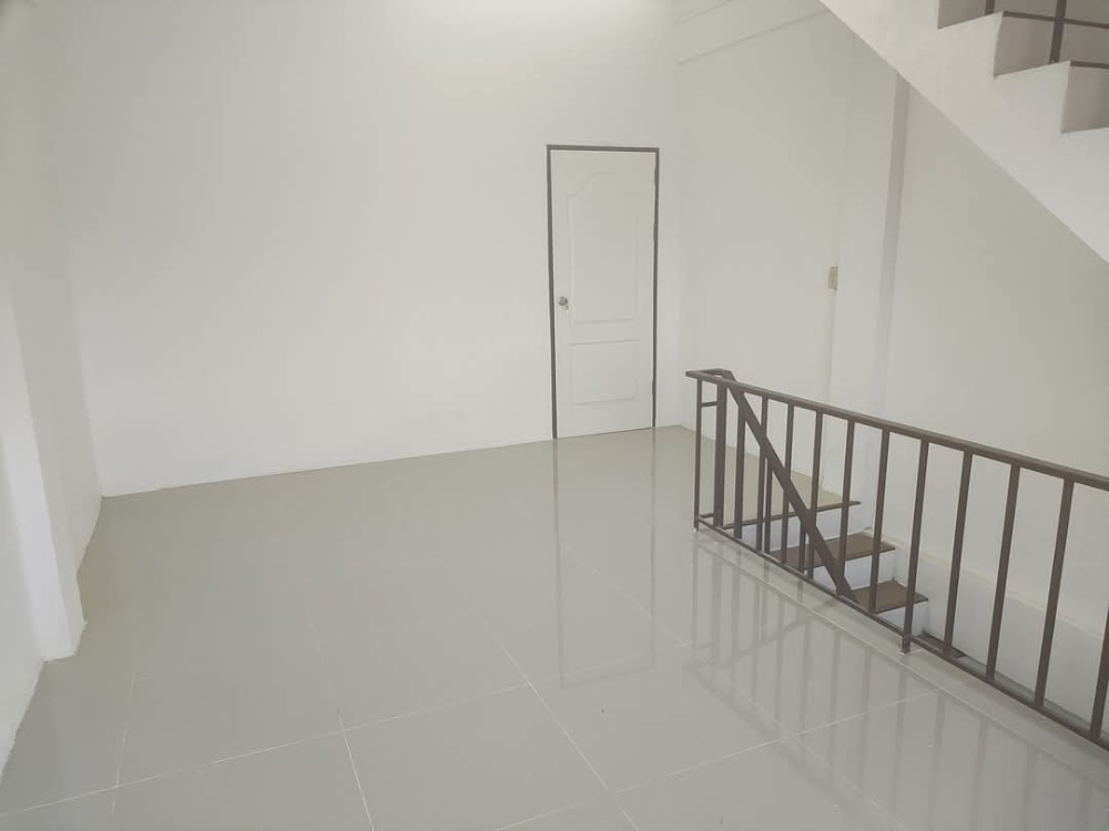 For RentShop HouseBang kae, Phetkasem : Commercial building for rent, Suk San Village, Bang Khae