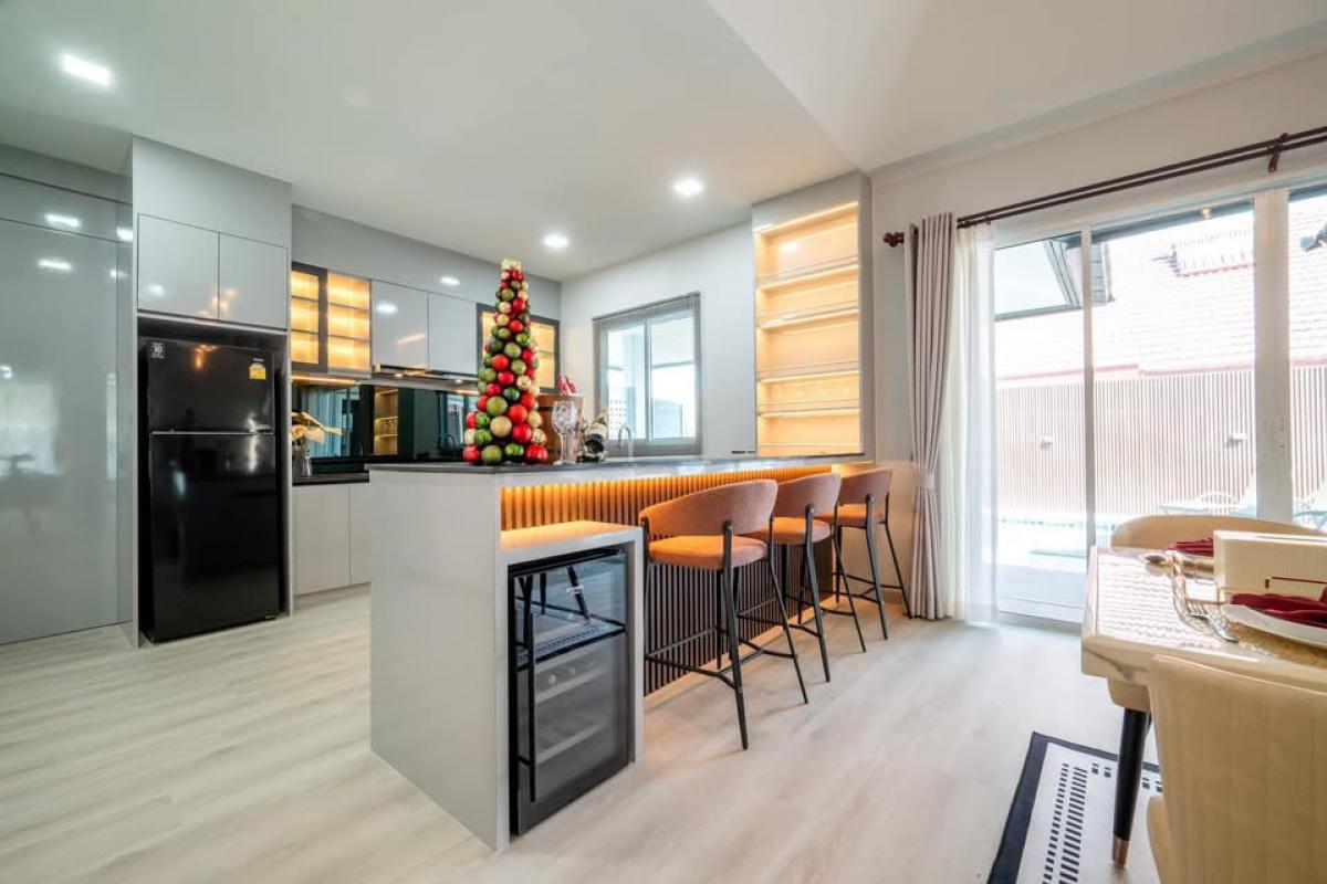 ขายบ้านพัทยา บางแสน ชลบุรี สัตหีบ : 📍บ้านสวยทำเลดี ใจกลางเมือง ติดห้างเดอะชิลล์ // พัทยาฮิลล์ 2