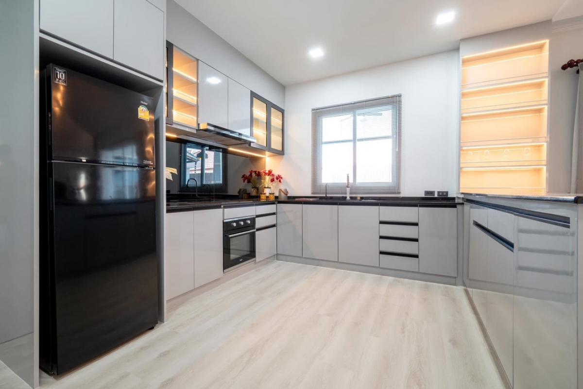 ขายบ้านพัทยา บางแสน ชลบุรี สัตหีบ : 📍บ้านสวยทำเลดี ใจกลางเมือง ติดห้างเดอะชิลล์ // พัทยาฮิลล์ 2