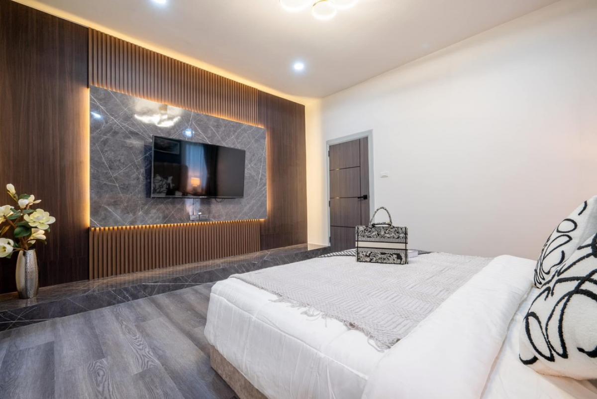 ขายบ้านพัทยา บางแสน ชลบุรี สัตหีบ : 📍บ้านสวยทำเลดี ใจกลางเมือง ติดห้างเดอะชิลล์ // พัทยาฮิลล์ 2