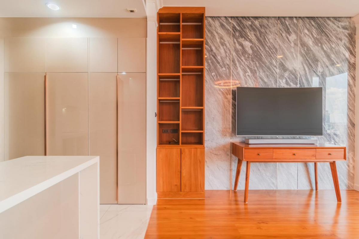 For SaleCondoSukhumvit, Asoke, Thonglor : Condo for sale Laviq Sukhumvit 57 size 115 Sq.m 2 bed 3 bath 37,000,000 MB Contact 086-795-9997 Jimmy