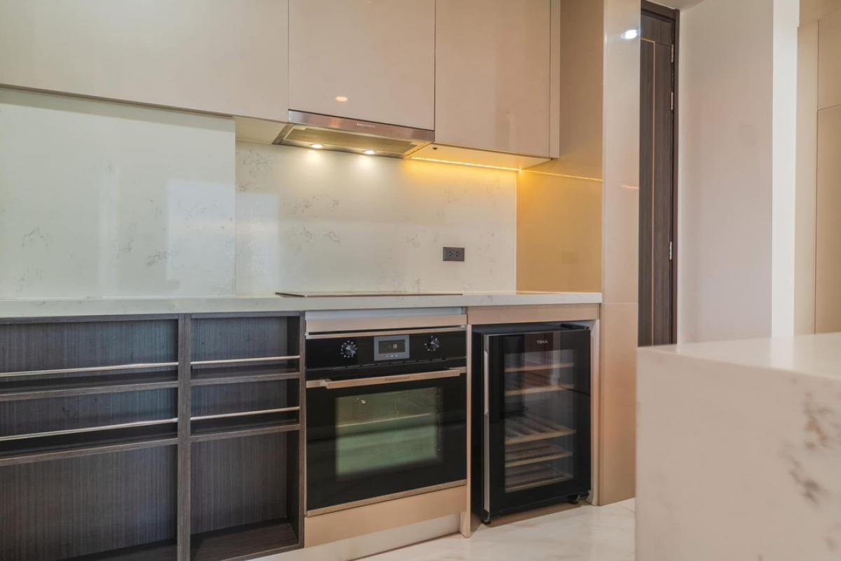 For SaleCondoSukhumvit, Asoke, Thonglor : Condo for sale Laviq Sukhumvit 57 size 115 Sq.m 2 bed 3 bath 37,000,000 MB Contact 086-795-9997 Jimmy