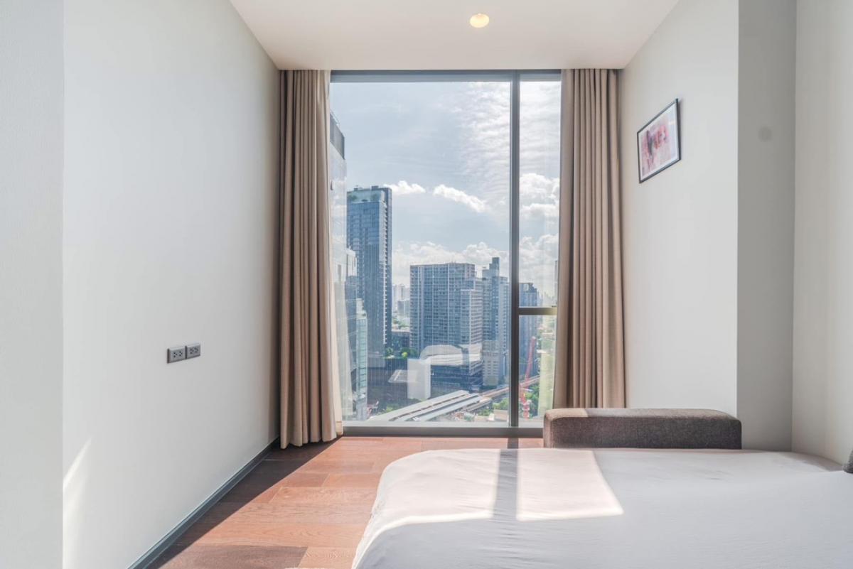 For SaleCondoSukhumvit, Asoke, Thonglor : Condo for sale Laviq Sukhumvit 57 size 115 Sq.m 2 bed 3 bath 37,000,000 MB Contact 086-795-9997 Jimmy