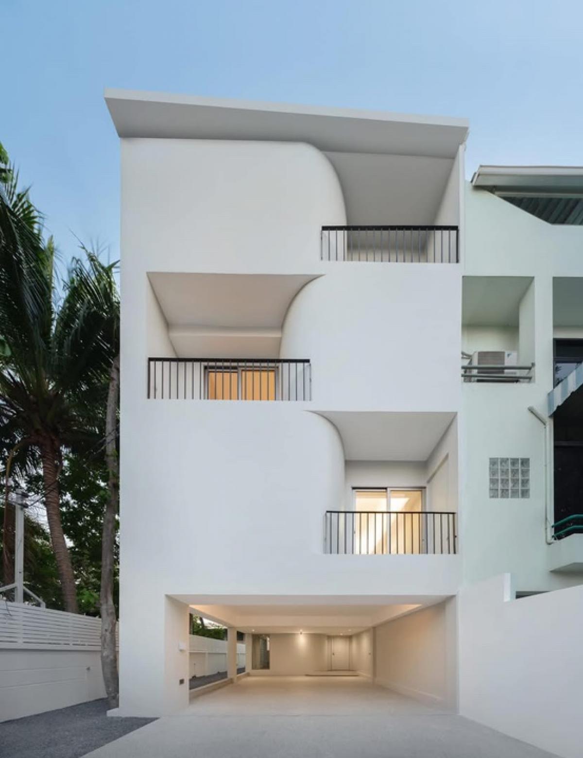 ขายโฮมออฟฟิศรัชดา ห้วยขวาง : ขาย Home office รัชดา 42  ขนาด 550 Sq.m 2 bed 6 bath |29,000,000 MB | ติดต่อ 086-795-9997