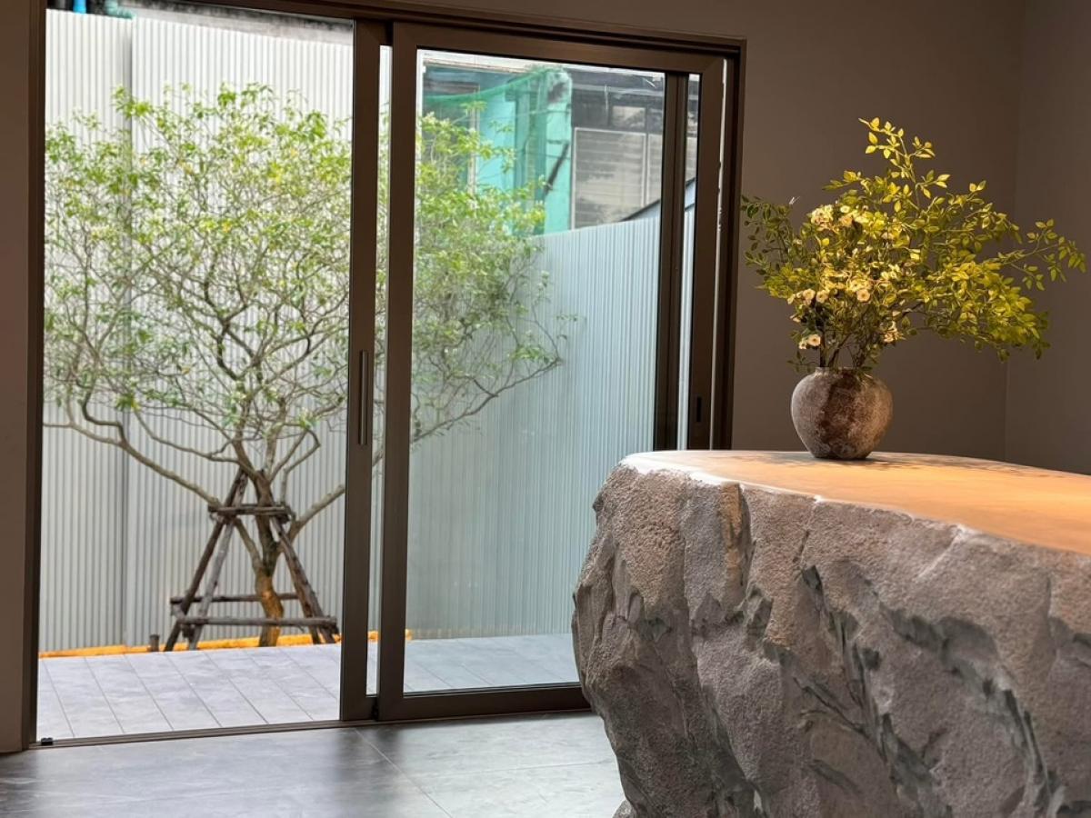 ขายโฮมออฟฟิศรัชดา ห้วยขวาง : ขาย Home office รัชดา 42  ขนาด 550 Sq.m 2 bed 6 bath |29,000,000 MB | ติดต่อ 086-795-9997