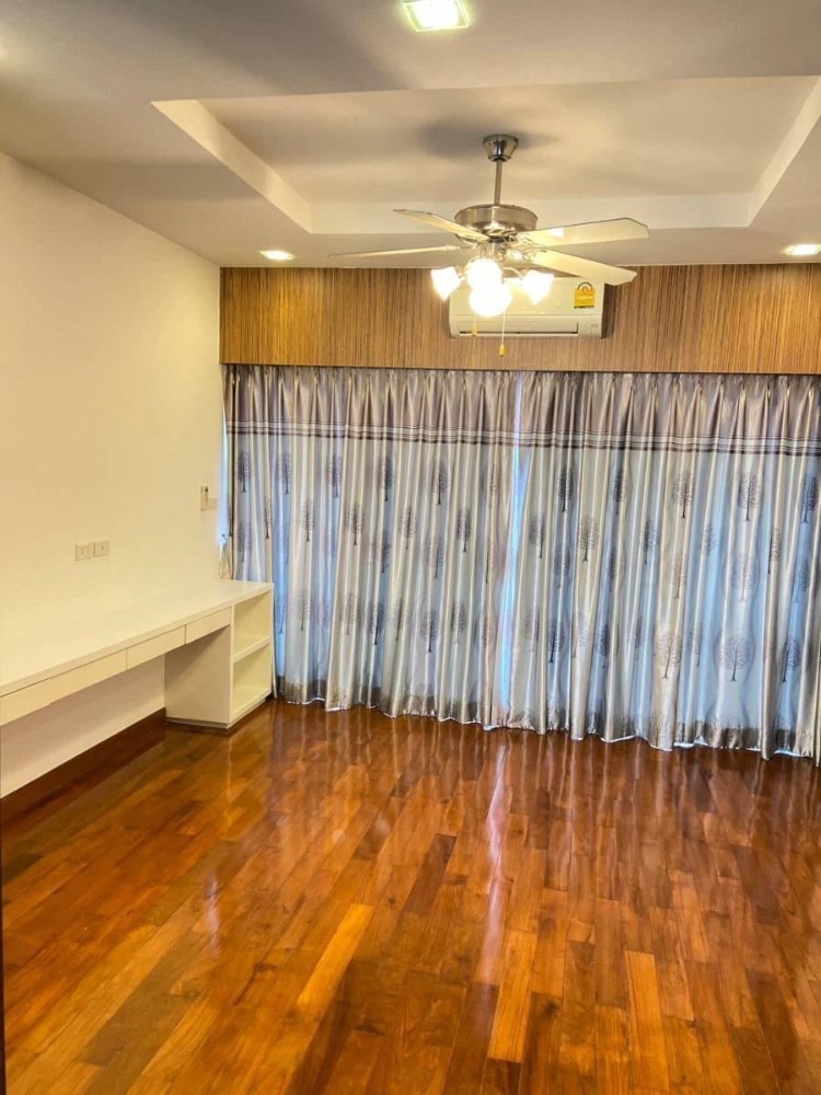 For RentTownhomePattanakan, Srinakarin : Newly RENOVATED Noble Cube Pattanakarn
