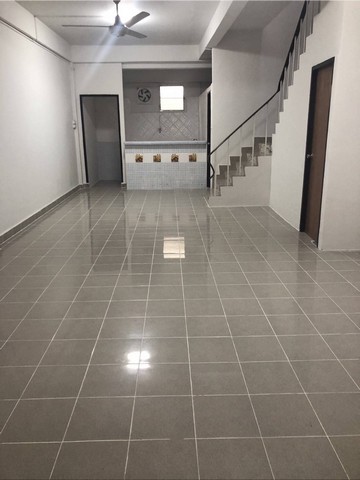 For RentTownhomeSapankwai,Jatujak : Townhouse for rent, 2 floors, Saphan Khwai Ari Sutthisan area, near BTS Saphan Khwai, Big C Saphan Khwai, Paolo Hospital, suitable for home office, residence, no company registration