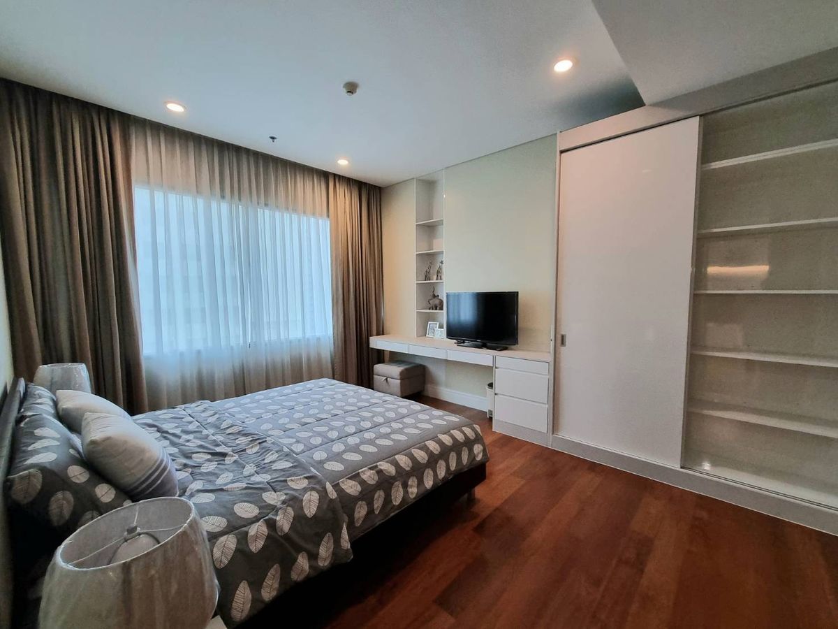 For RentCondoSukhumvit, Asoke, Thonglor : • 𝐑𝐄𝐍𝐓 • 𝐁𝐫𝐢𝐠𝐡𝐭 𝟐𝟒 • 𝟐 𝐁𝐞𝐝 • 𝟗𝟑 𝐒𝐪𝐦. • 𝟔𝟓𝟎𝟎𝟎 •   𝐋𝐢𝐧𝐞 𝐈𝐃 : 𝐕𝐚𝐬𝐬𝐢𝐥𝐲