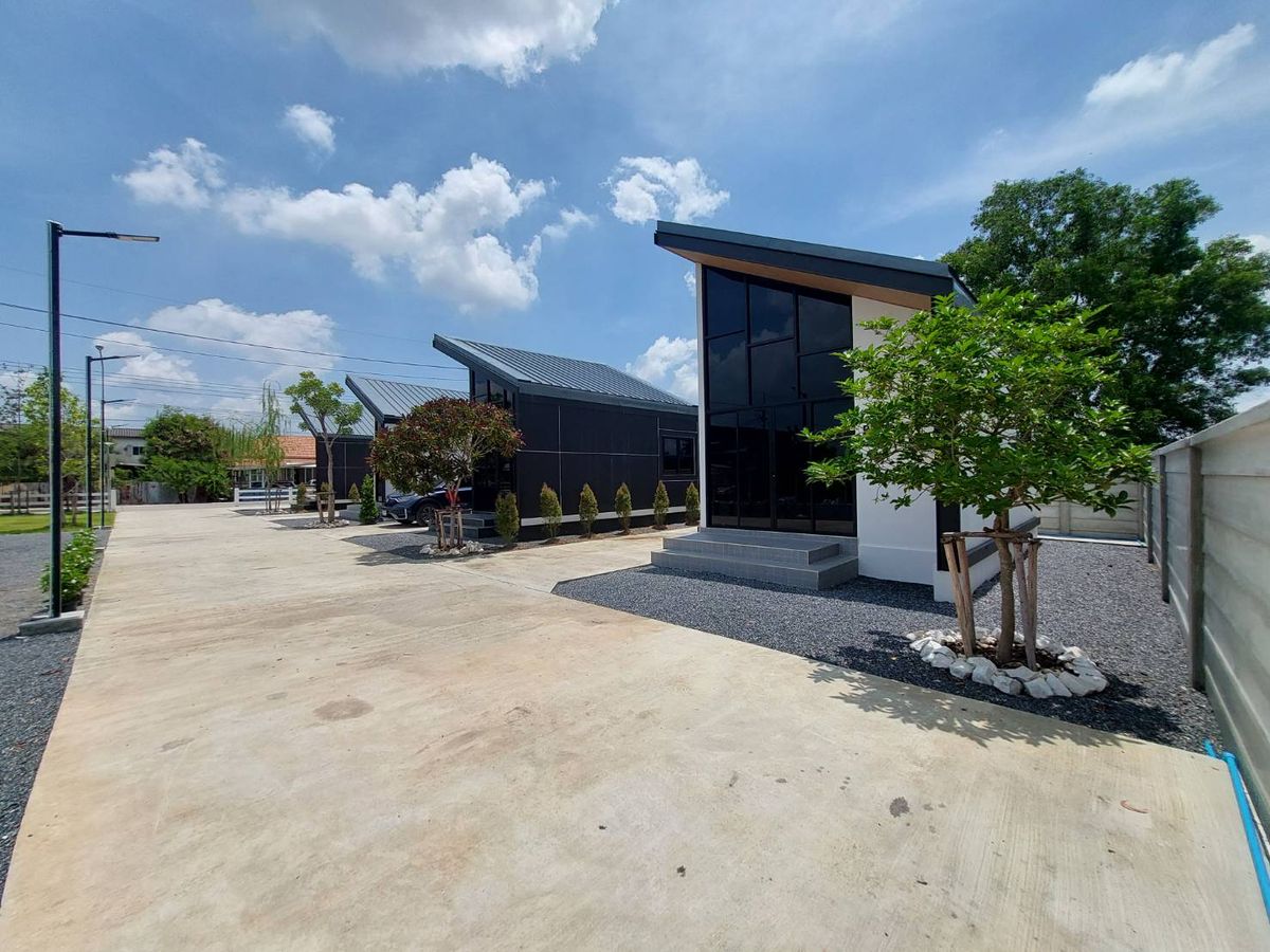 For RentHousePathum Thani,Rangsit, Thammasat : Private luxury home, Private Eden, pets allowed