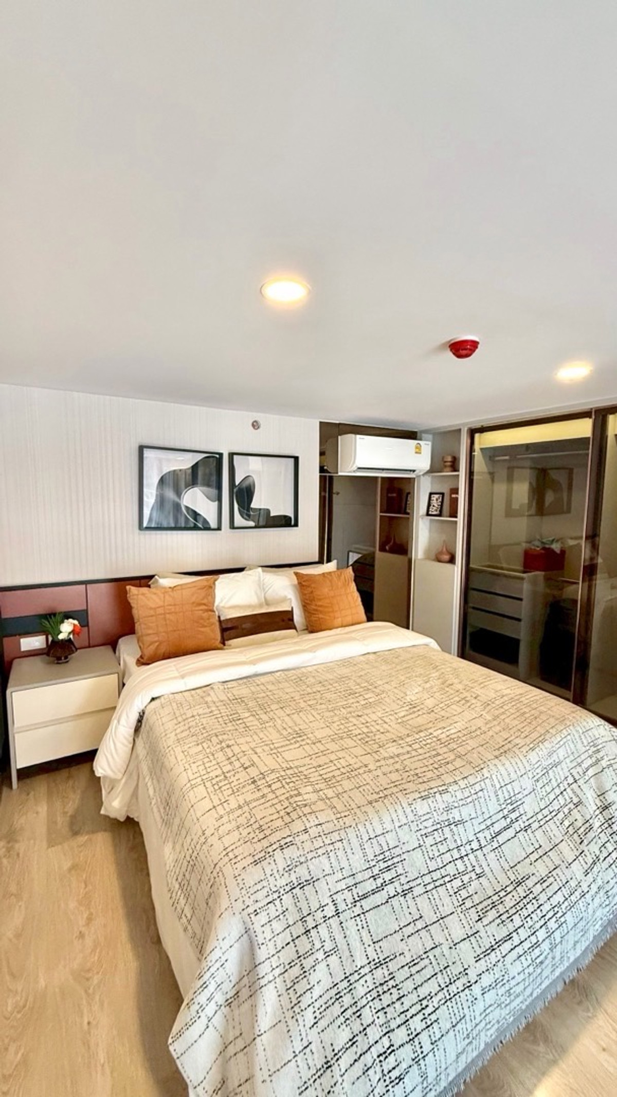 ขายคอนโดรัชดา ห้วยขวาง : 🔥 ห้องสุดท้าย | 2 ชั้น 💥 🚆 MRT ห้วยขวาง 2 นาที ✨ แต่งครบ ⏰ รีบก่อนหลุด 097-156-6664