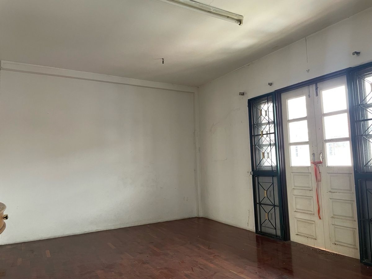 ขายบ้านลาดพร้าว101 แฮปปี้แลนด์ : 🔥🔥ขายด่วนขายขาดทุน🔥🔥 บ้านเดี่ยว รามอินทรา 2,390,000 ราคาสำหรับนักลงทุน ซอยพระยาสุเรนทร์32 