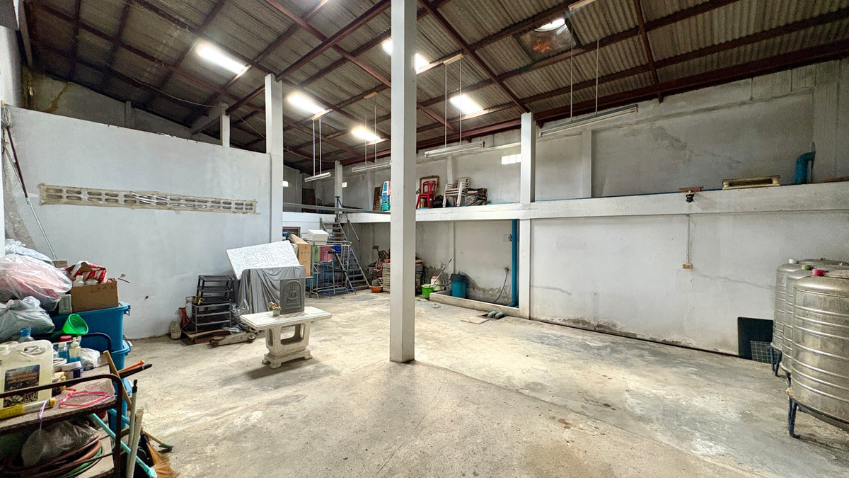 For SaleHome OfficeChokchai 4, Ladprao 71, Ladprao 48, : Home Office 3 floors, high ceiling with warehouse, 89 sq.w., Satriwitthaya 2 Road, Soi 25, accessible from many routes in the heart of Lat Phrao and along the Ekkamai-Ram Intra Expressway