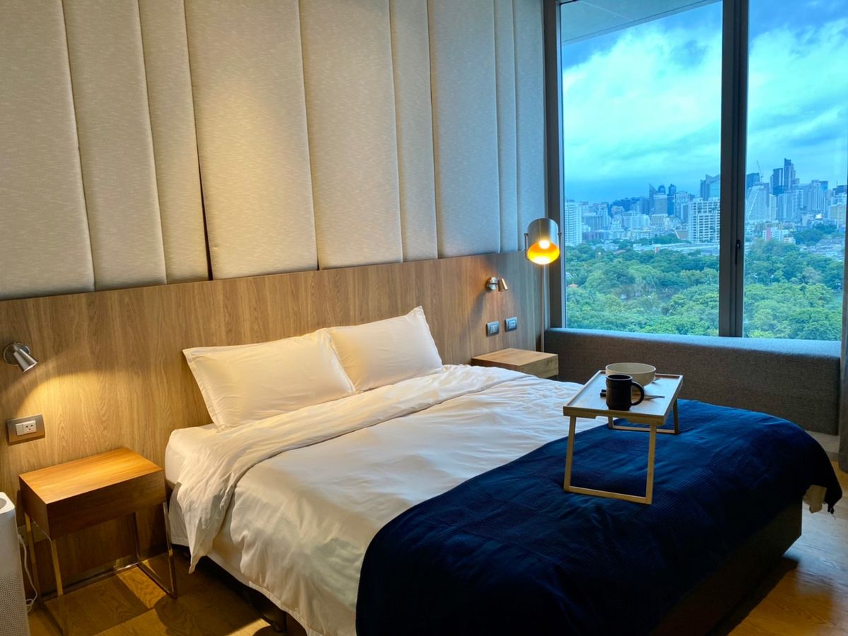 For RentCondoSilom, Saladaeng, Bangrak : Ready to move in now! Saladaeng one 1 bedroom 56sqm price 52k/mo. Interested, please contact 065-242-6835 Ms. Gift.