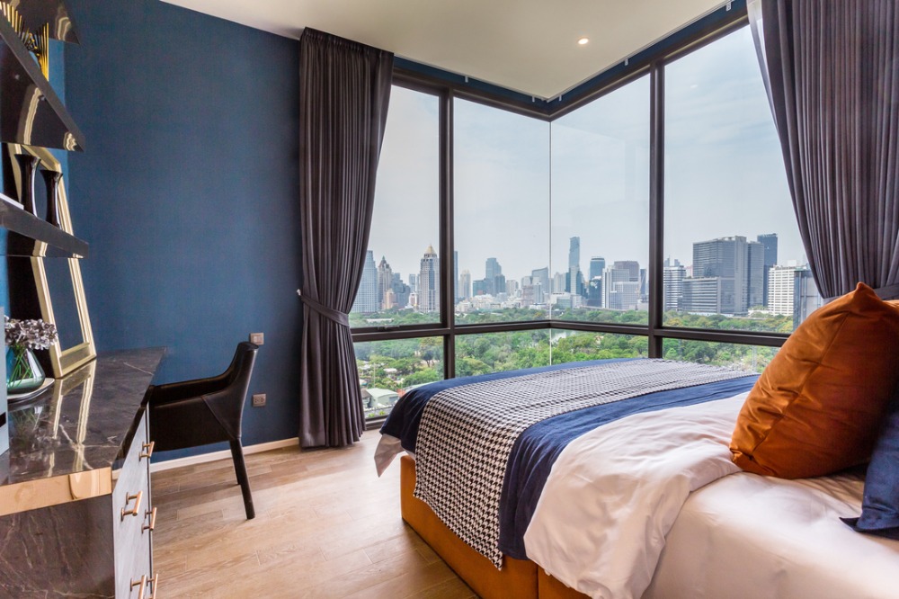 ให้เช่าคอนโดวิทยุ ชิดลม หลังสวน : For Rent เช่า | MUNIQ Langsuan - 2BR (96sqm) 130,000 THB - Pet Allowed