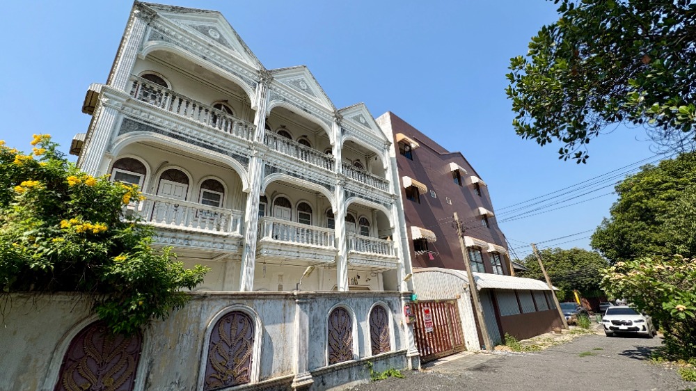 For SaleHome OfficeChokchai 4, Ladprao 71, Ladprao 48, : Home Office 3 floors, high ceiling with warehouse, 89 sq.w., Satriwitthaya 2 Road, Soi 25, accessible from many routes in the heart of Lat Phrao and along the Ekkamai-Ram Intra Expressway