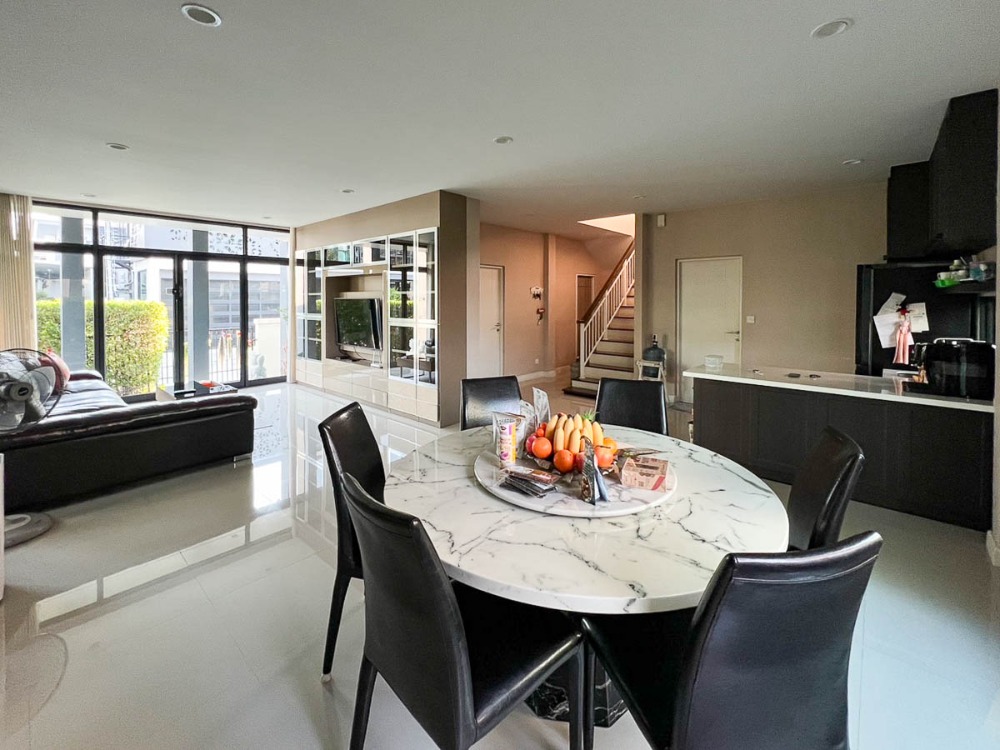 For SaleHousePattanakan, Srinakarin : House for Sale Setthasiri Pattanakarn, 4 bedroom 86 sqw 244 sqm Near Suvarnabhumi Airport, Onnut, Prawet, Chaloem Phrakiat Rama 9, Lat Krabang : SL25S-001