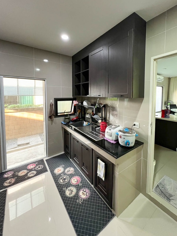 For SaleHousePattanakan, Srinakarin : House for Sale Setthasiri Pattanakarn, 4 bedroom 86 sqw 244 sqm Near Suvarnabhumi Airport, Onnut, Prawet, Chaloem Phrakiat Rama 9, Lat Krabang : SL25S-001