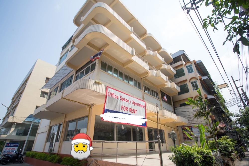 ให้เช่าสำนักงานรามคำแหง หัวหมาก : 🏡ให้เช่าพื้นที่ชั้น 2 ชั้น 4 กับ ชั้น5 ซอยรามคำแหง71 แขวง หัวหมาก เขตบางกะปิ กรุงเทพมหานคร 10240 ติดถนนรามคำแหง เดิน 100 เมตร ถึงสถานีรถไฟฟ้าสนามกีฬาราชมัง ฯ