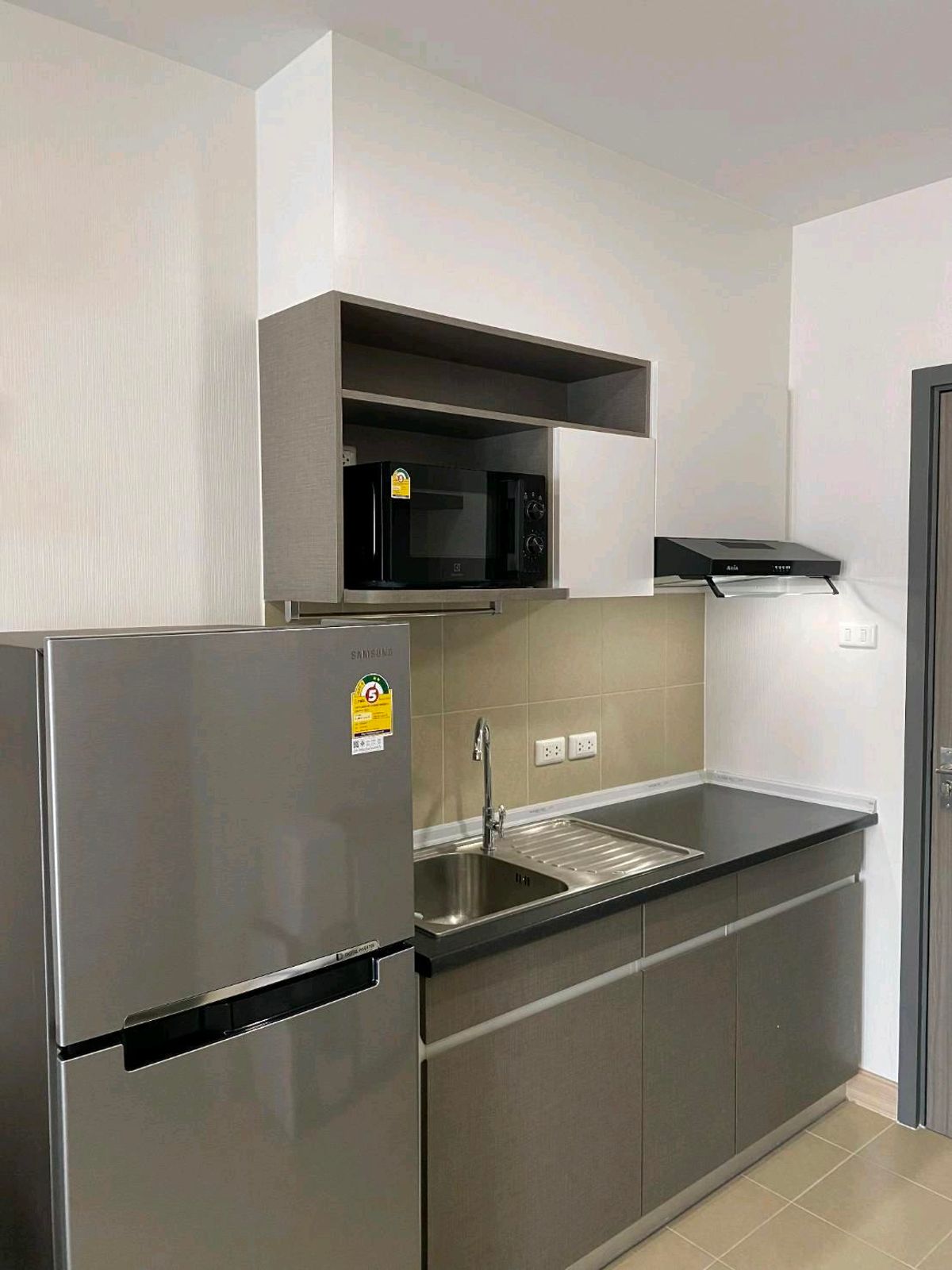 For RentCondoBang kae, Phetkasem : Urgent🚨 Large room, ready to move in, good price❗️❗️❗️Contact us quickly, this price is hard to find.