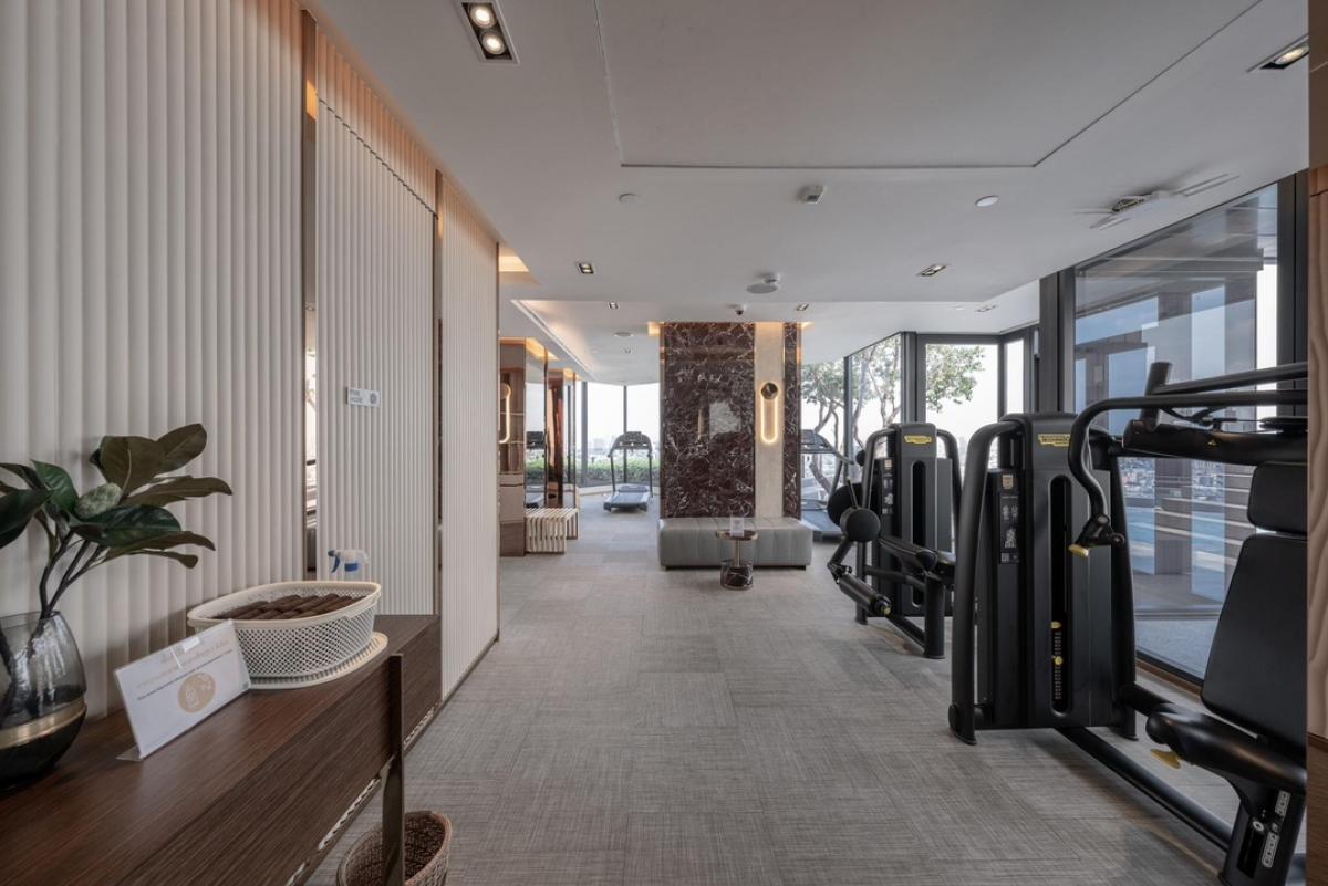 For SaleCondoRama9, Petchburi, RCA : 𝐀𝐬𝐡𝐭𝐨𝐧 𝐑𝐚𝐦𝐚𝟗 𝐀𝐬𝐨𝐤𝐞 𝐇𝐨𝐭 𝐃𝐞𝐚𝐥 Special price before closing the project, new room, reservation canceled, free down payment and free of all expenses, easy installments 𝟐𝟎𝟎𝟎𝟎/month