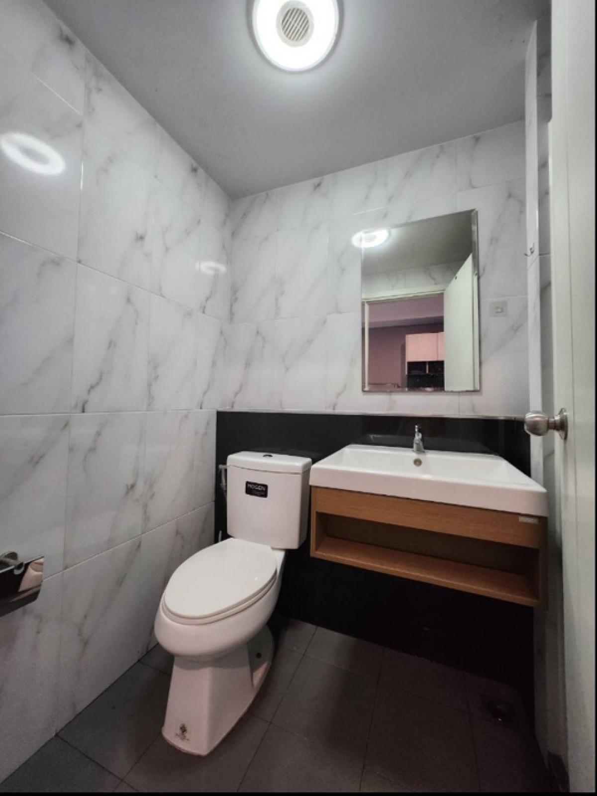 ขายคอนโดสะพานควาย จตุจักร : ✨ For Sale: Estabe Phahonyothin 18 Condo ✨ 💰 Only 2,350,000 THB