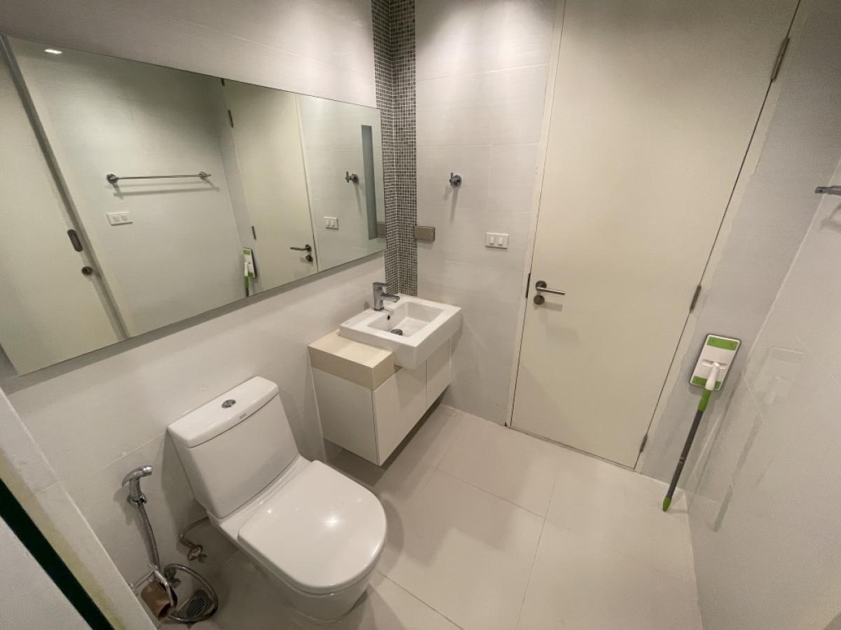 For RentCondoSathorn, Narathiwat : RENT : Nara 9 | FL.37 | 38 sq.m. | City view | ** Available SEP 2016 onwards **