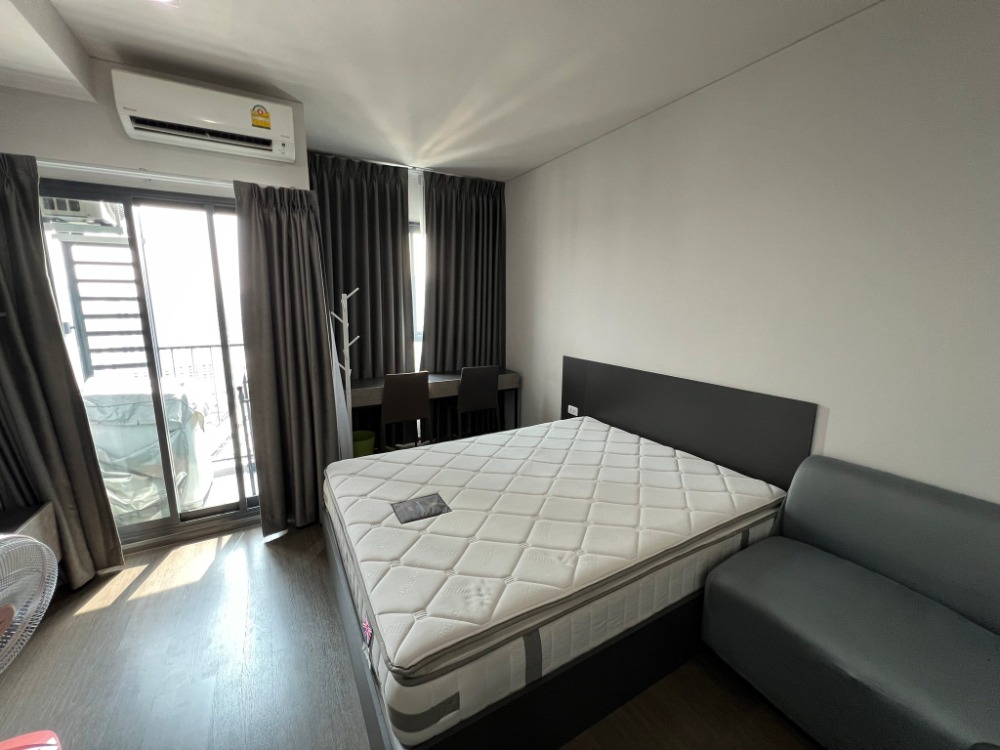 For RentCondoSapankwai,Jatujak : Rent Ideo phaholyothin-chatuchak Studio 26 Sqm. Beautiful room, high floor, good price, next to BTS Saphan Khwai