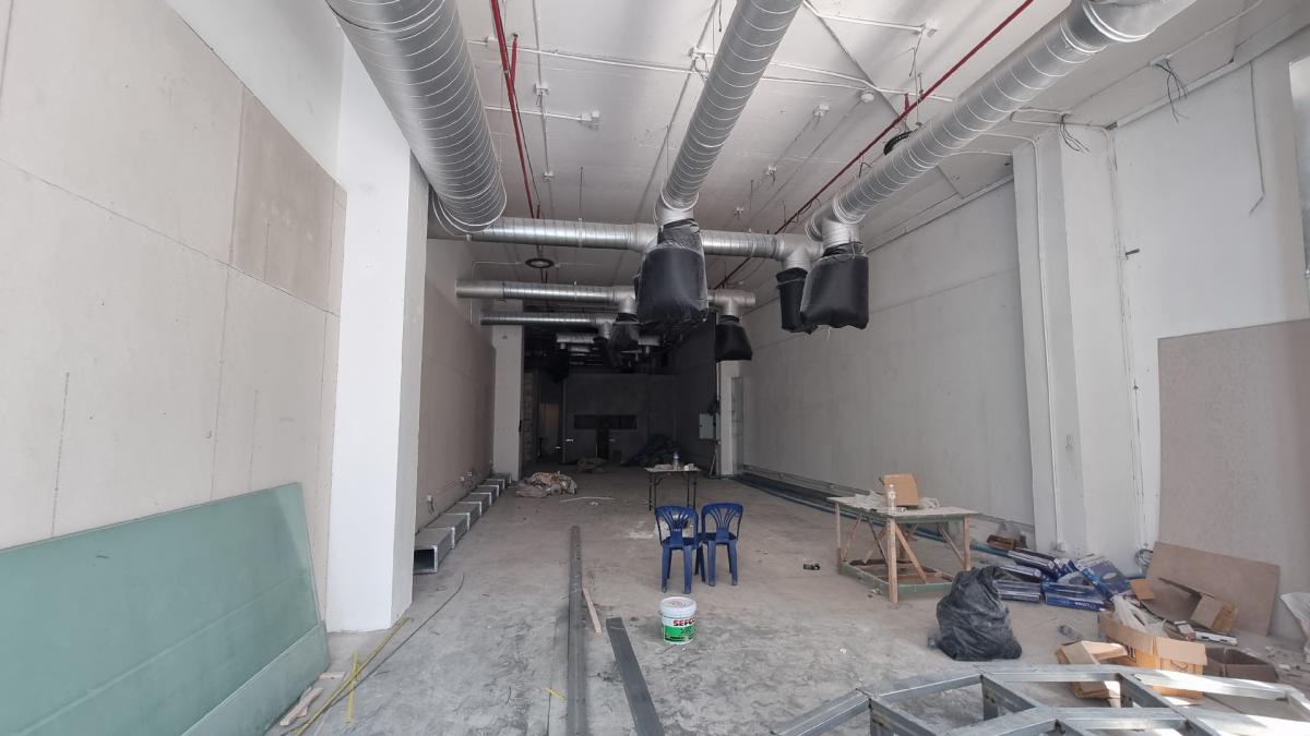 For RentRetail SpaceSukhumvit, Asoke, Thonglor : BTS Phrom Phong, space for rent, suitable for a restaurant, school, beauty salon.