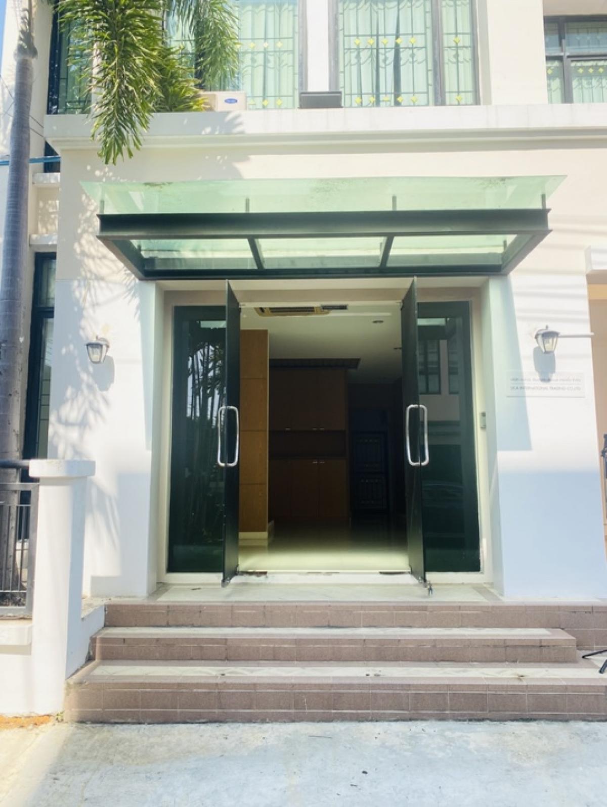 ให้เช่าโฮมออฟฟิศบางนา แบริ่ง ลาซาล : กลางกรุงออฟฟิศปาร์คบางนา✨ รีโนเวทใหม่ พร้อมเข้าอยู่ ให้เช่า โฮมออฟฟิศสุดหรู 