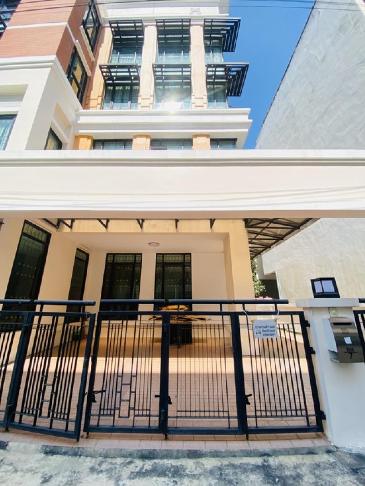 ให้เช่าโฮมออฟฟิศบางนา แบริ่ง ลาซาล : กลางกรุงออฟฟิศปาร์คบางนา✨ รีโนเวทใหม่ พร้อมเข้าอยู่ ให้เช่า โฮมออฟฟิศสุดหรู 